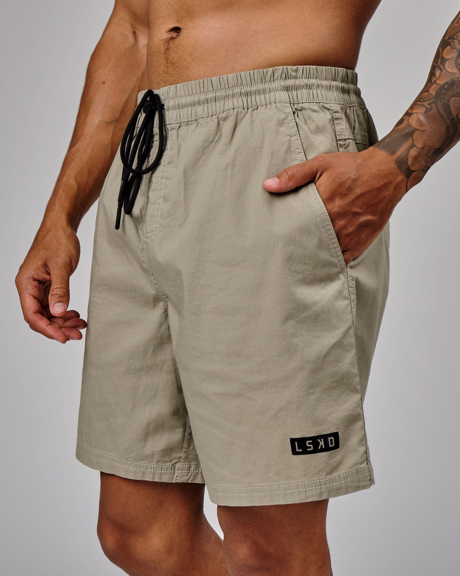 Model wearing Daily Short - Laurel Oak