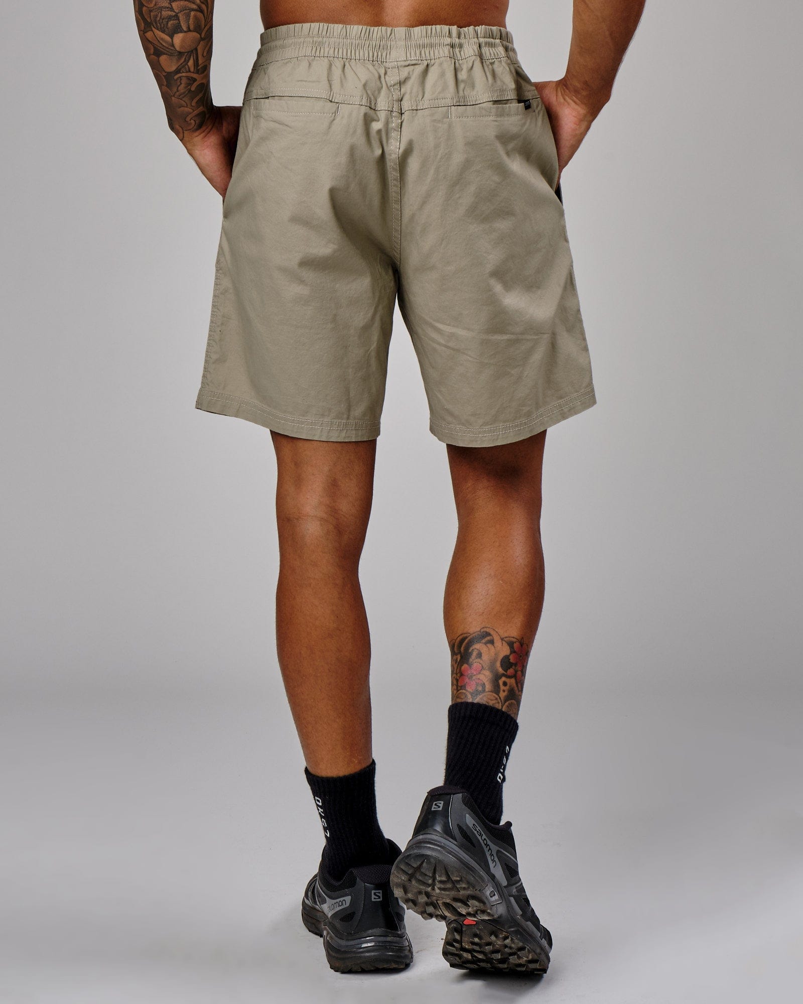 Model wearing Daily Short - Laurel Oak