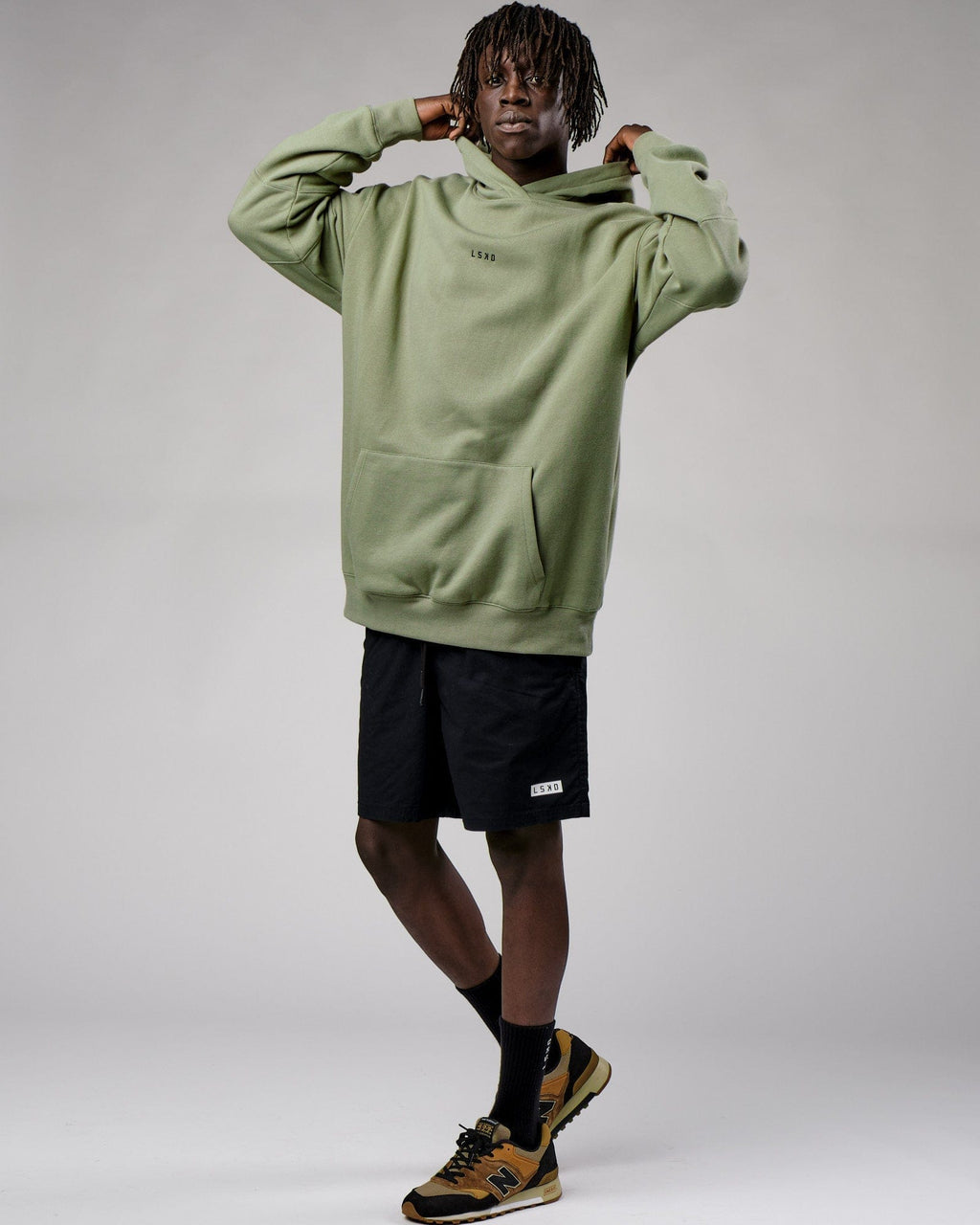 Model wearing Upfield Hoodie Oversize - Sea Spray