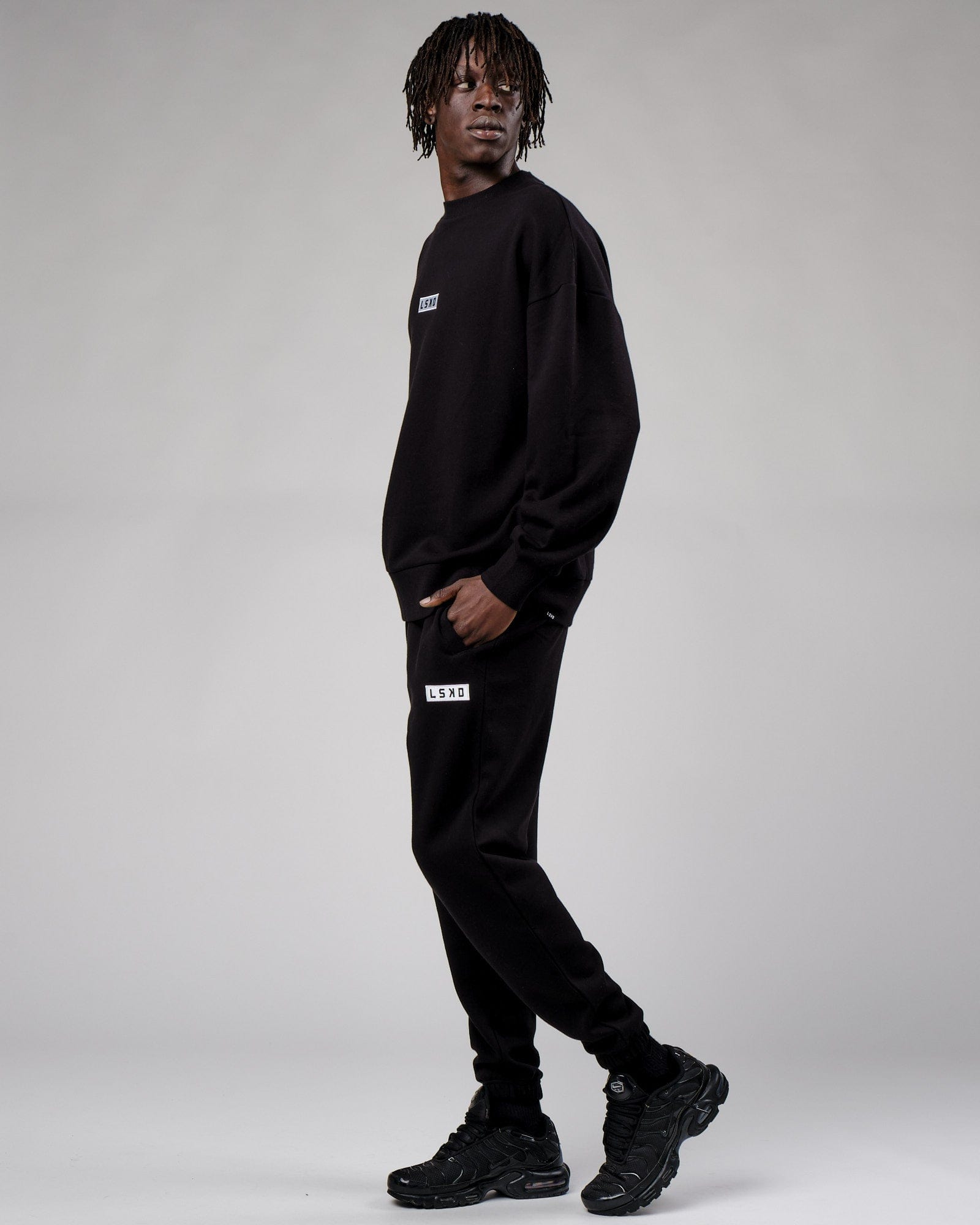 Model wearing Cornerstone Sweater Oversize - Black