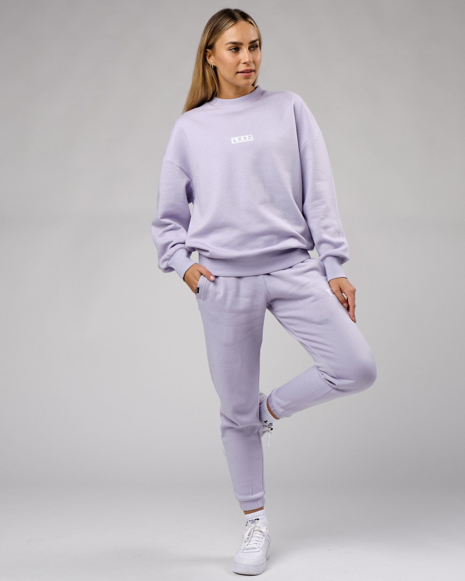 Model wearing Unisex Cornerstone Sweater Oversize - Cosmic Sky