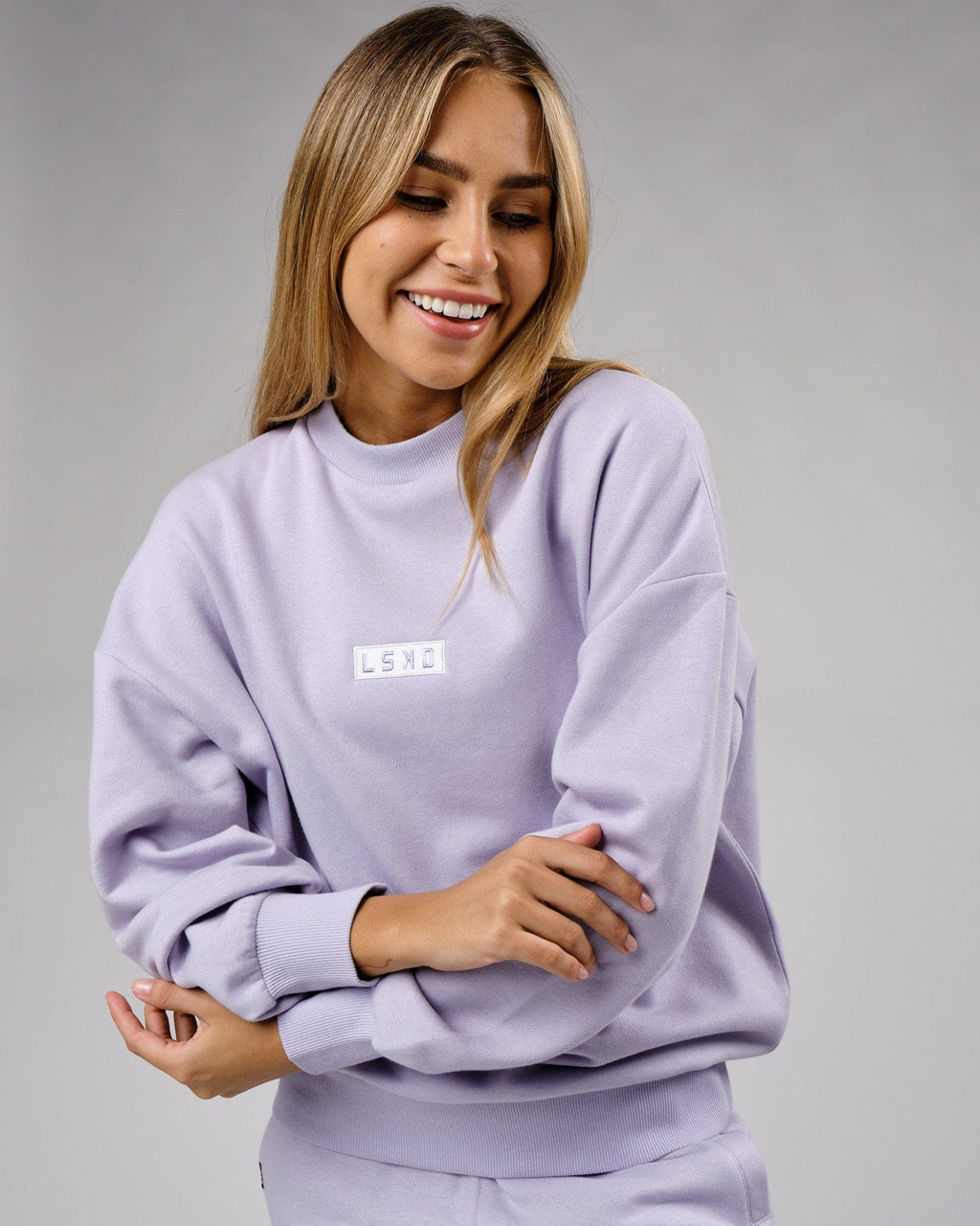 Model wearing Unisex Cornerstone Sweater Oversize - Cosmic Sky