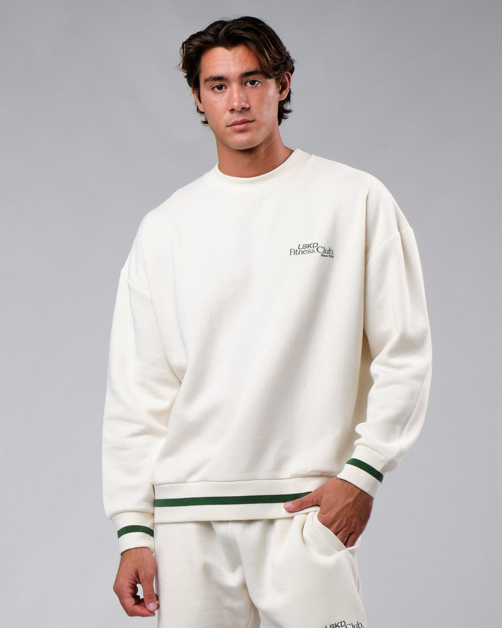 Model wearing Clubhouse Sweater Oversize - Cream