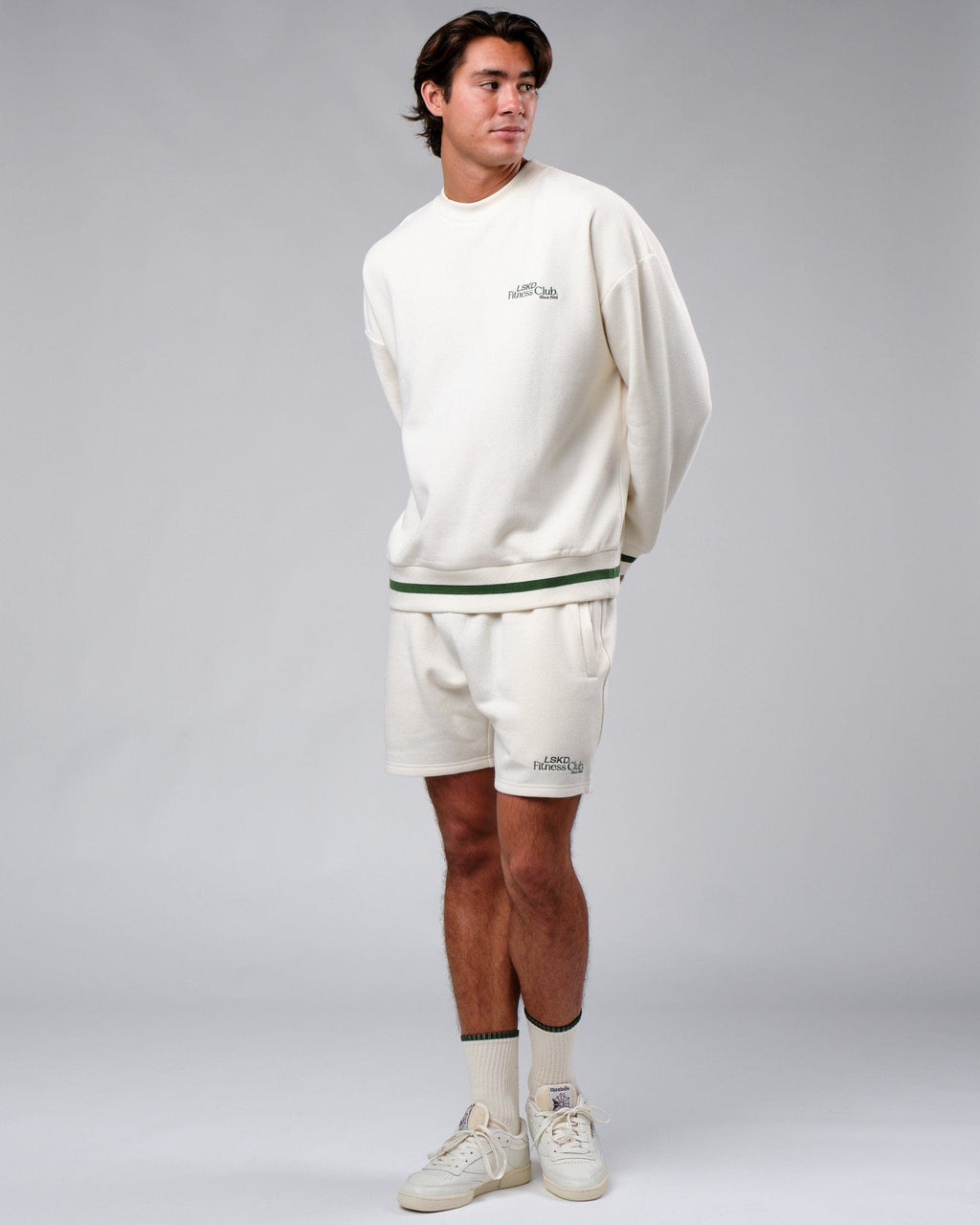 Model wearing Clubhouse Sweater Oversize - Cream