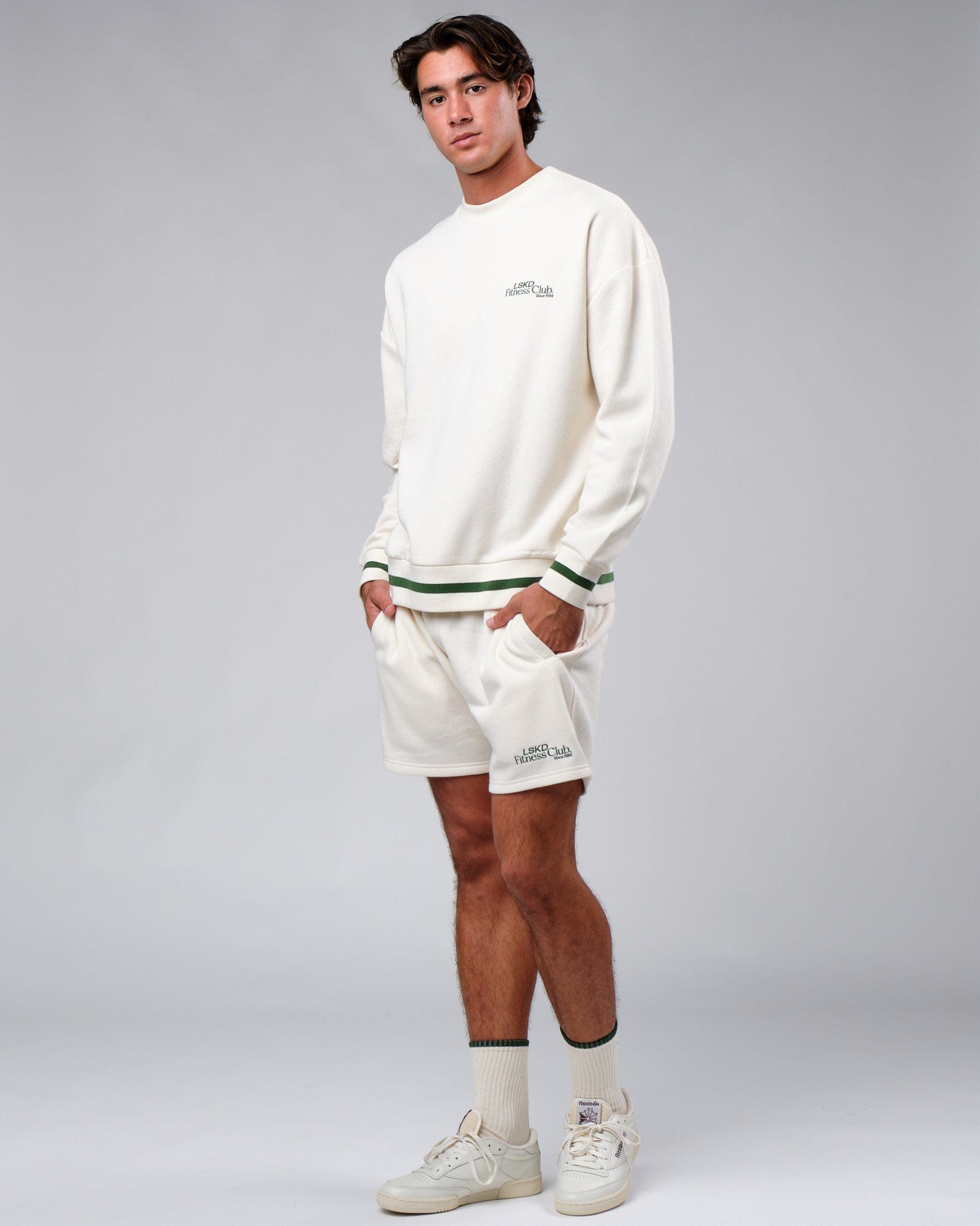 Model wearing Clubhouse Sweater Oversize - Cream
