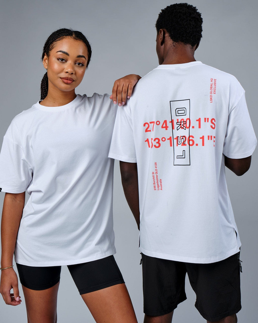 Model wearing Unisex HQ FLXCotton Tee Oversize - White-Red