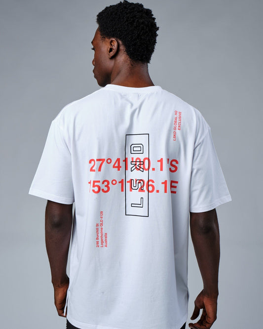 Model wearing HQ FLXCotton Tee Oversize - White-Red