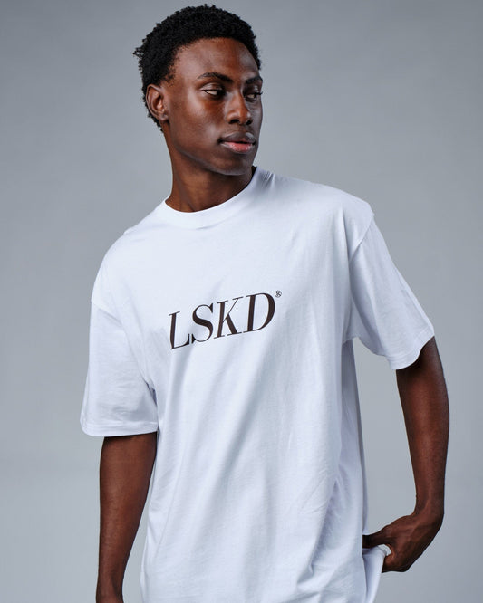 Model wearing IT Tee Oversize - White-Walnut