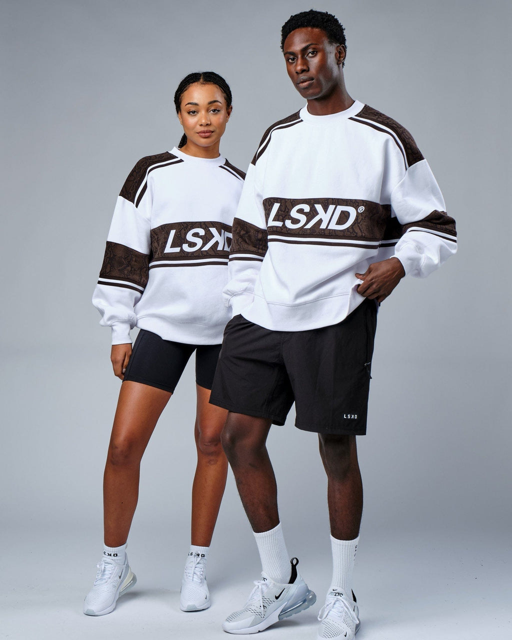 Model wearing Unisex A-Team Sweater Oversize - White-Walnut Snakeskin