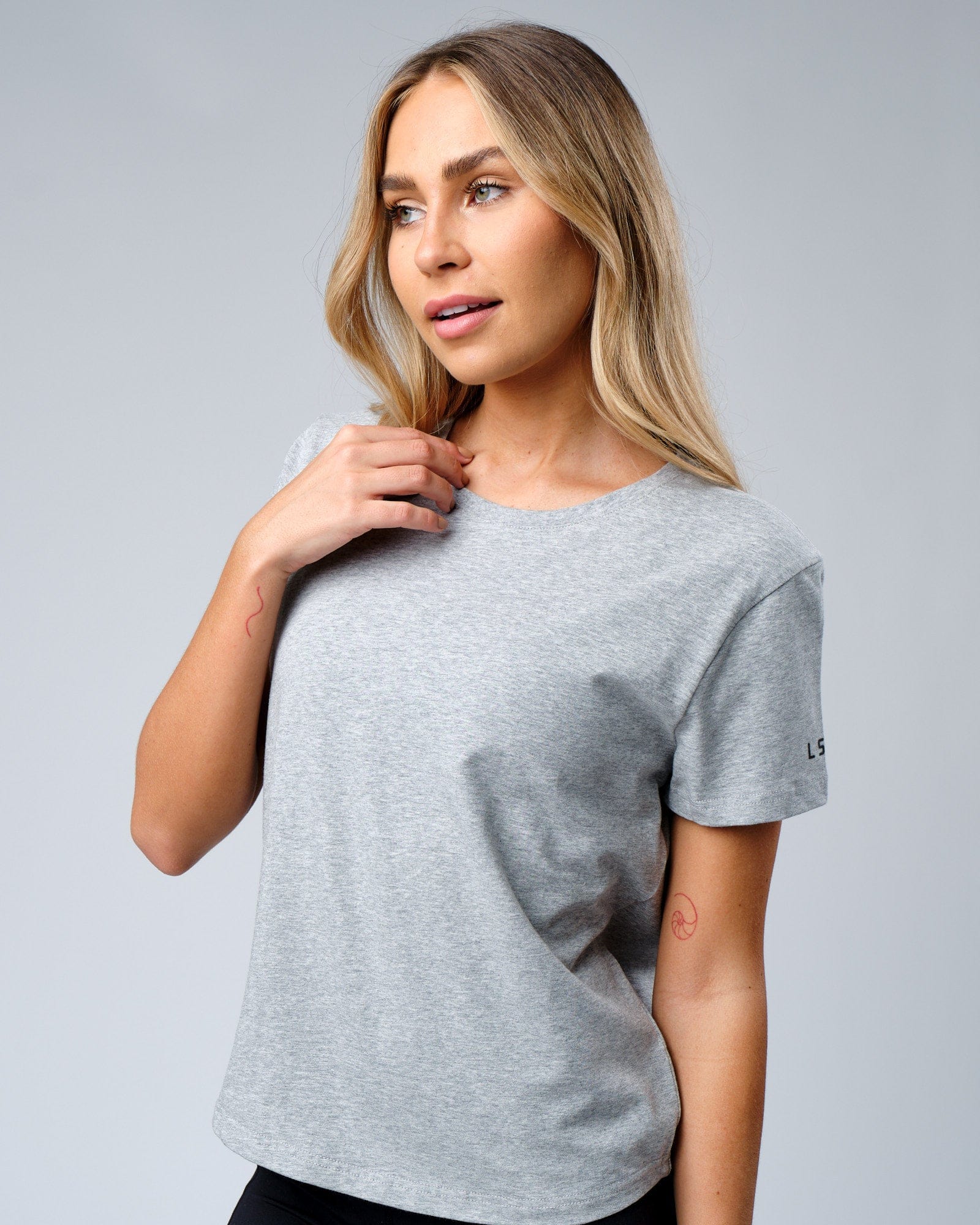 Model wearing Rival FLXCotton Tee - Lt Grey Marl