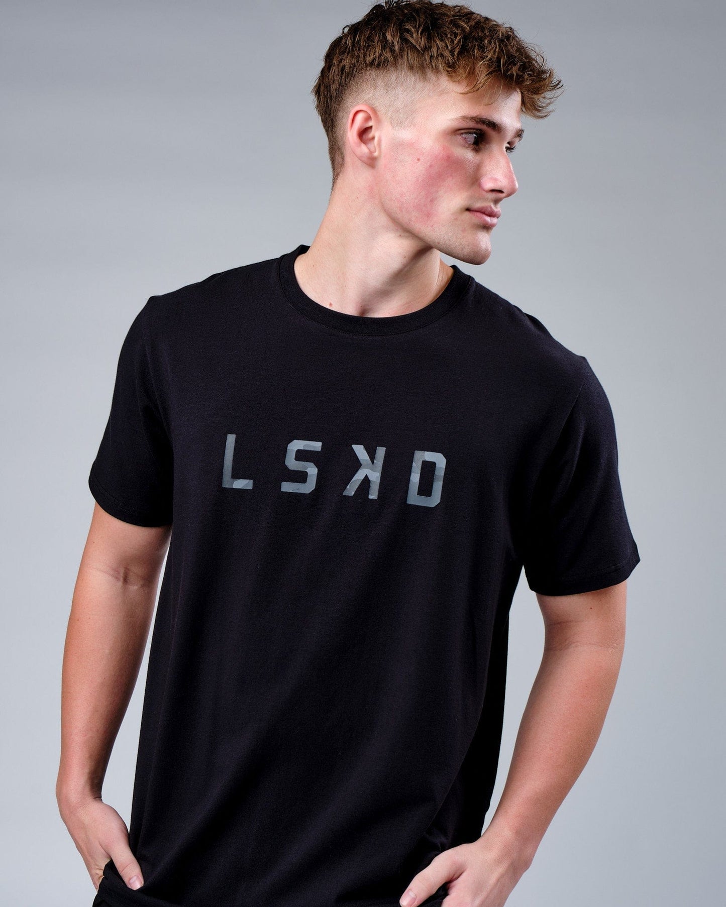 Model wearing Rep FLXCotton Tee - Black-Black Camo