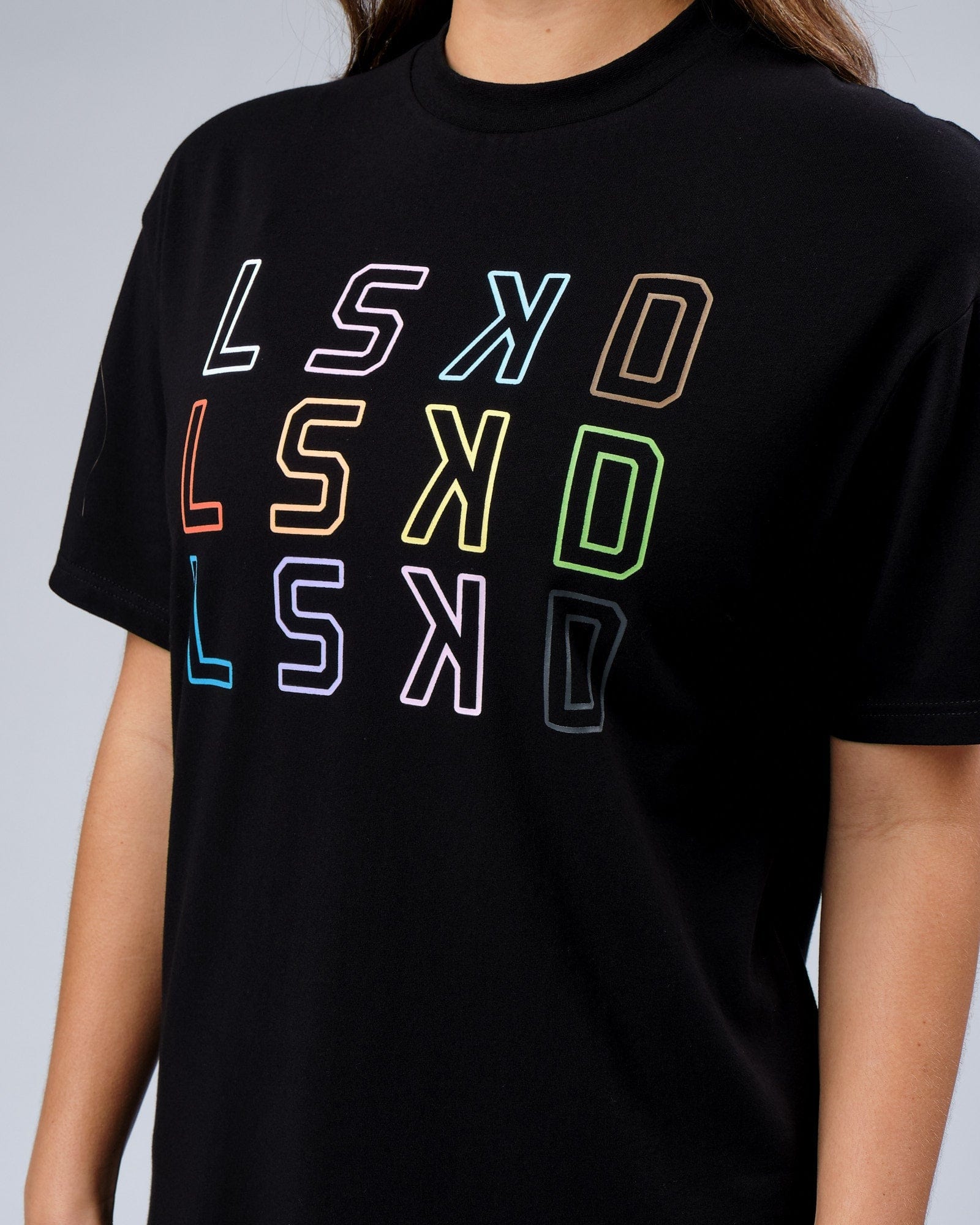 Model wearing Unisex Progress FLXCotton Tee Oversize - Black