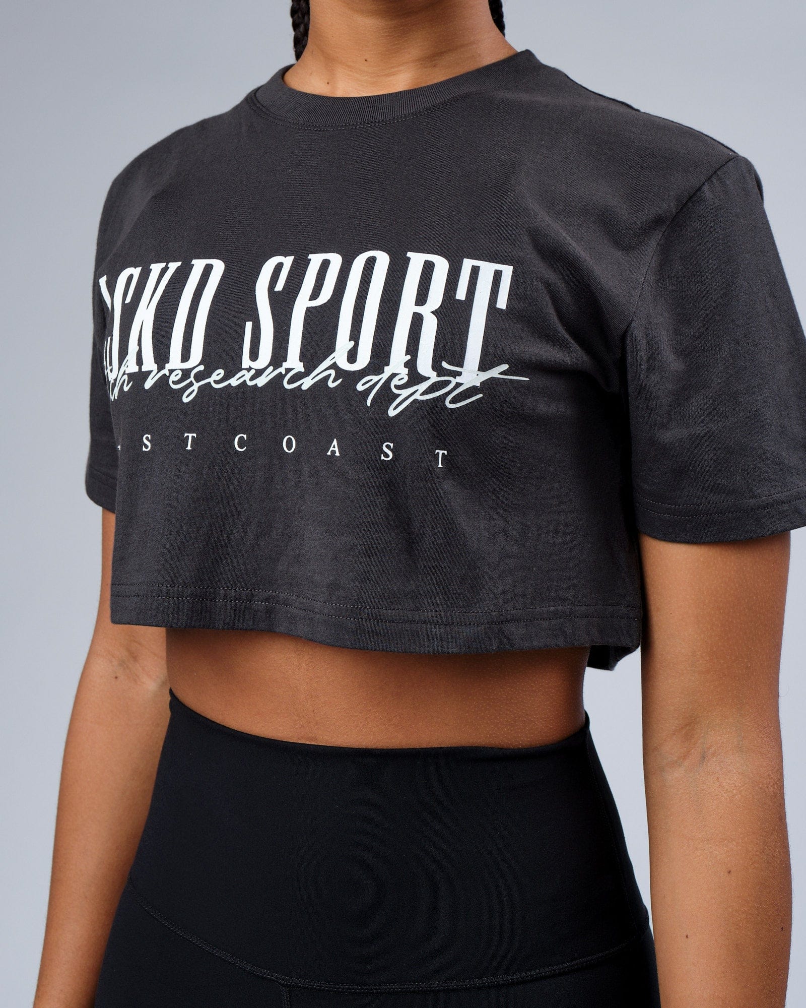 Model wearing Faculty Crop Tee - Phantom