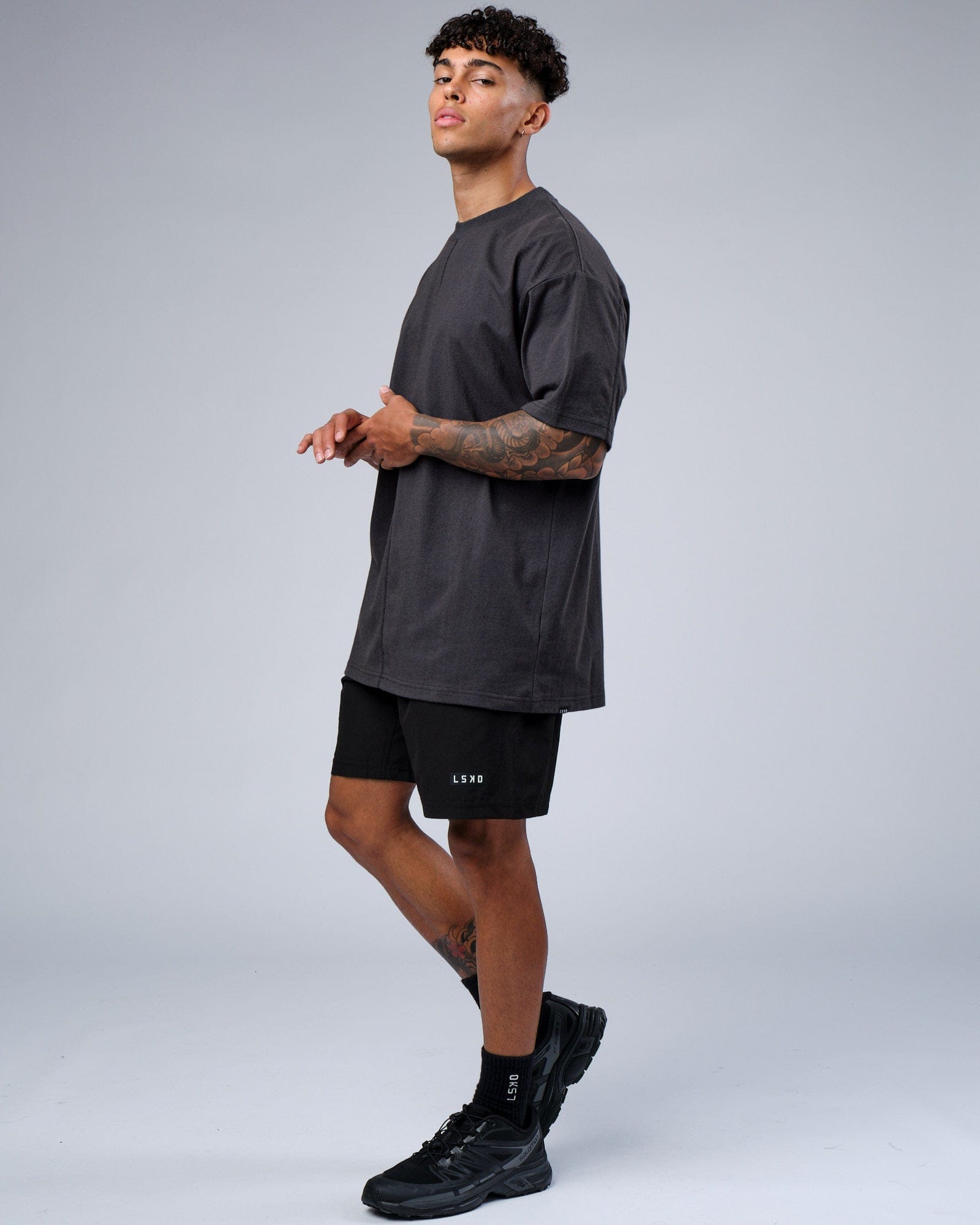 Model wearing Heavy Hitter Heavyweight Tee Oversize - Phantom