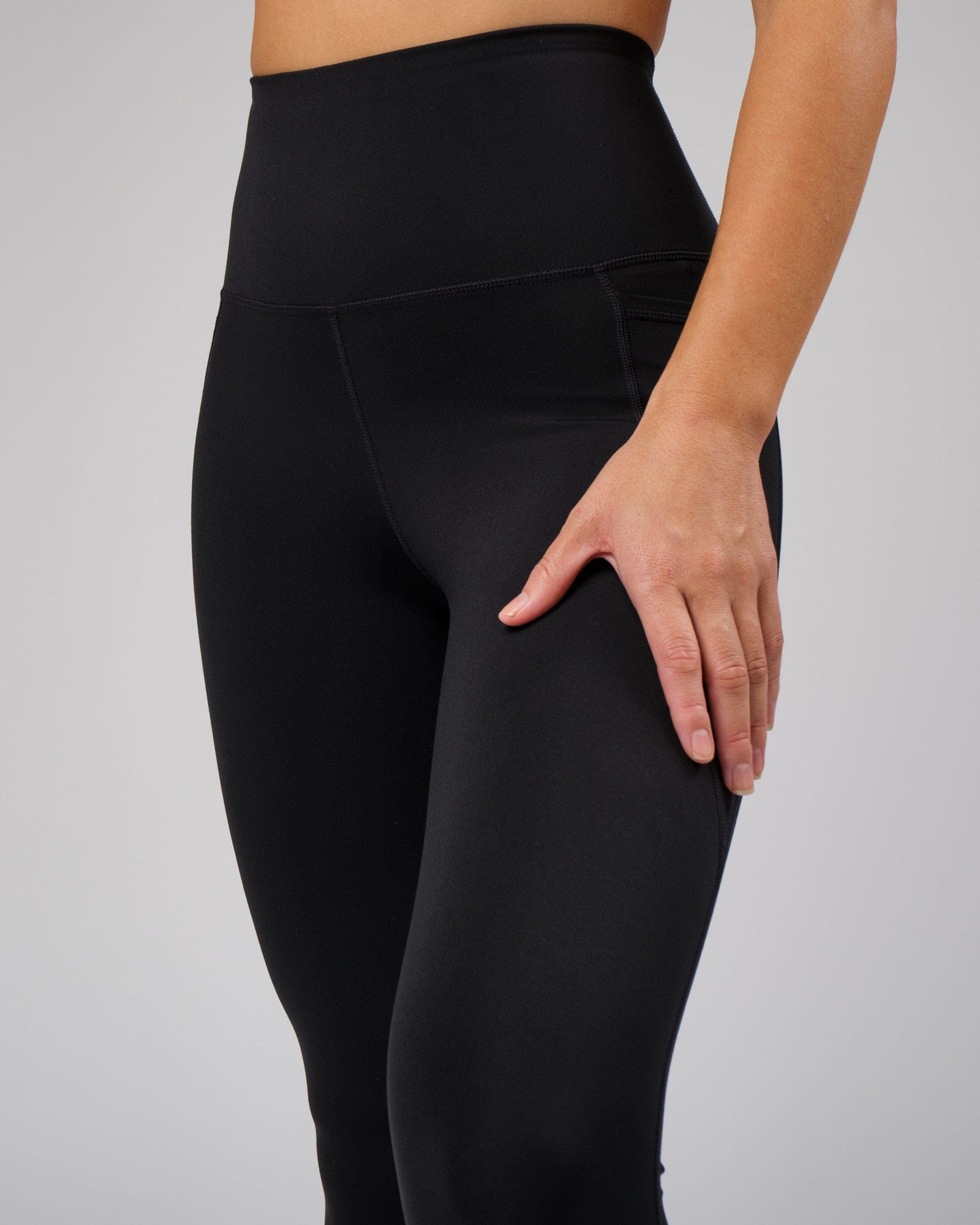 Model wearing Flux Full Length Tight - Black