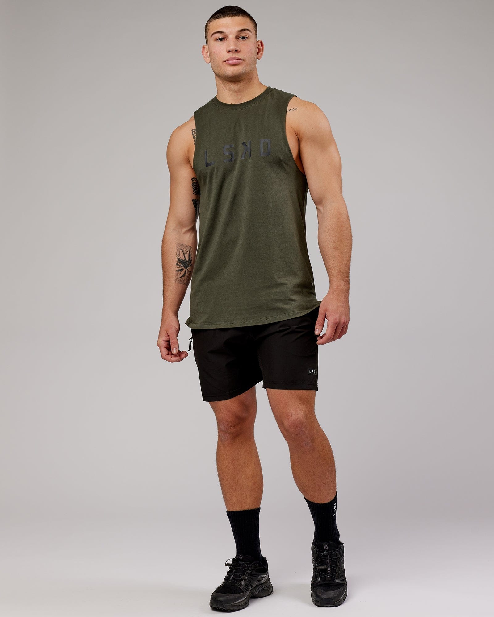 Model wearing Power FLXDRY Training Fit Performance Tank - Forest Night