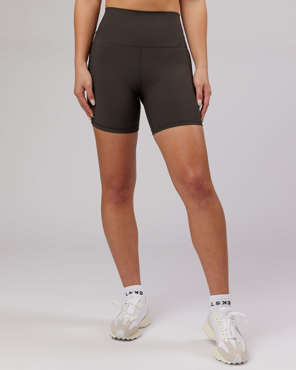 Model wearing Balance Ribbed Mid Short Tight - Dark Walnut