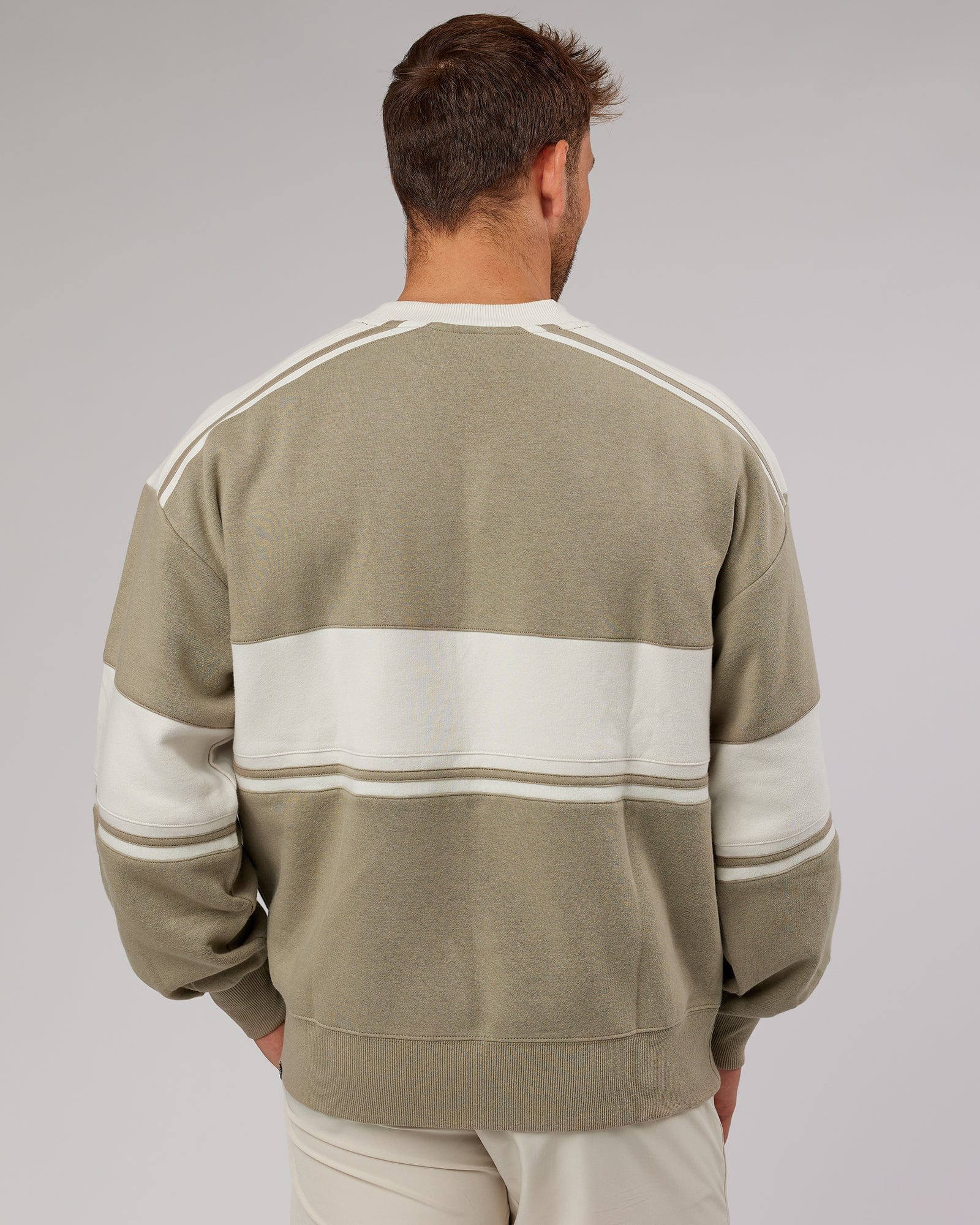 Model wearing Unisex A-Team Sweater Oversize - Laurel Oak-Bone