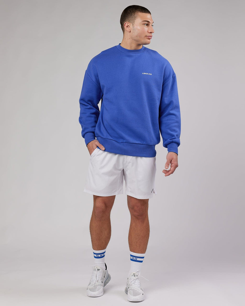Model wearing Revolution Sweater Oversize - Power Cobalt