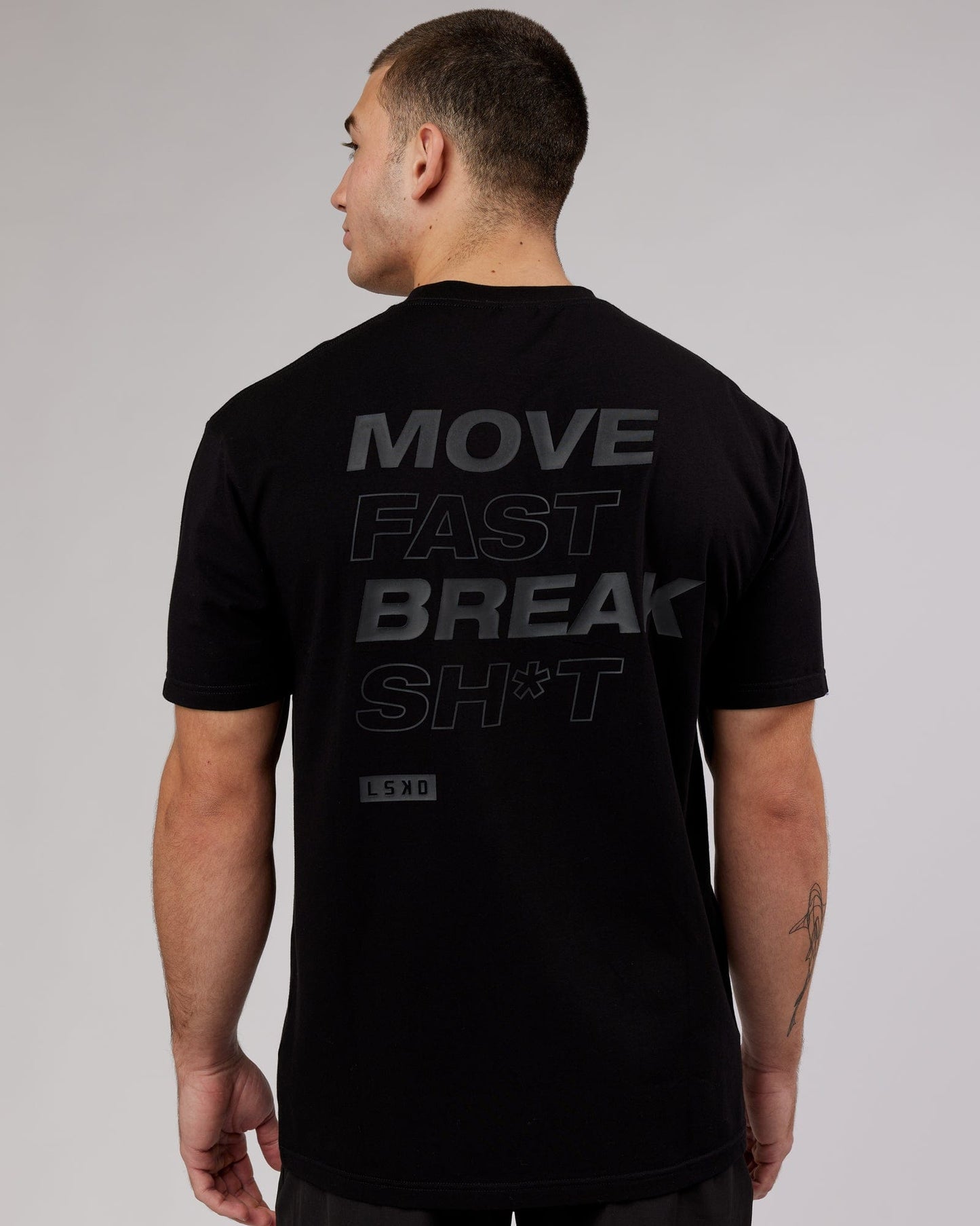 Model wearing MFBS FLXCotton Tee Oversize - Black