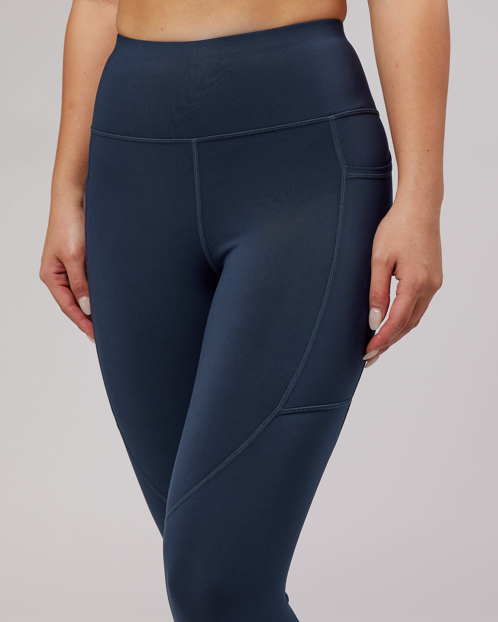 Model wearing Rep Full Length Tight - Navy