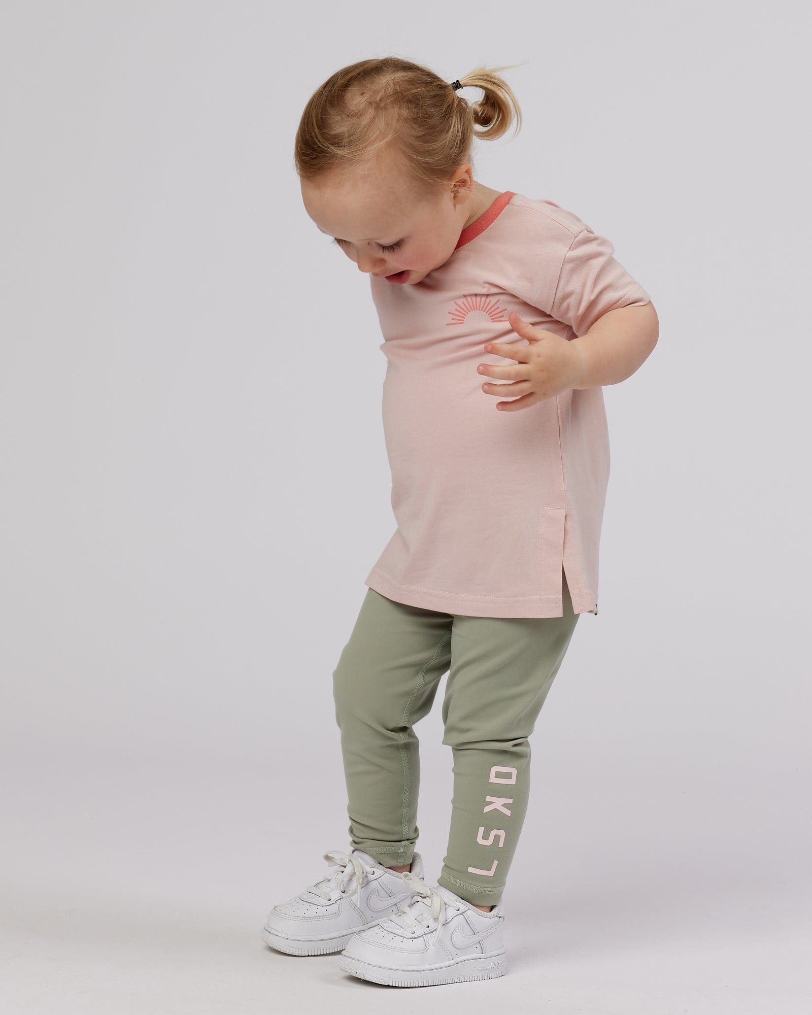 Model wearing Rise FLXCotton Tee (00-8) - Peach Flush