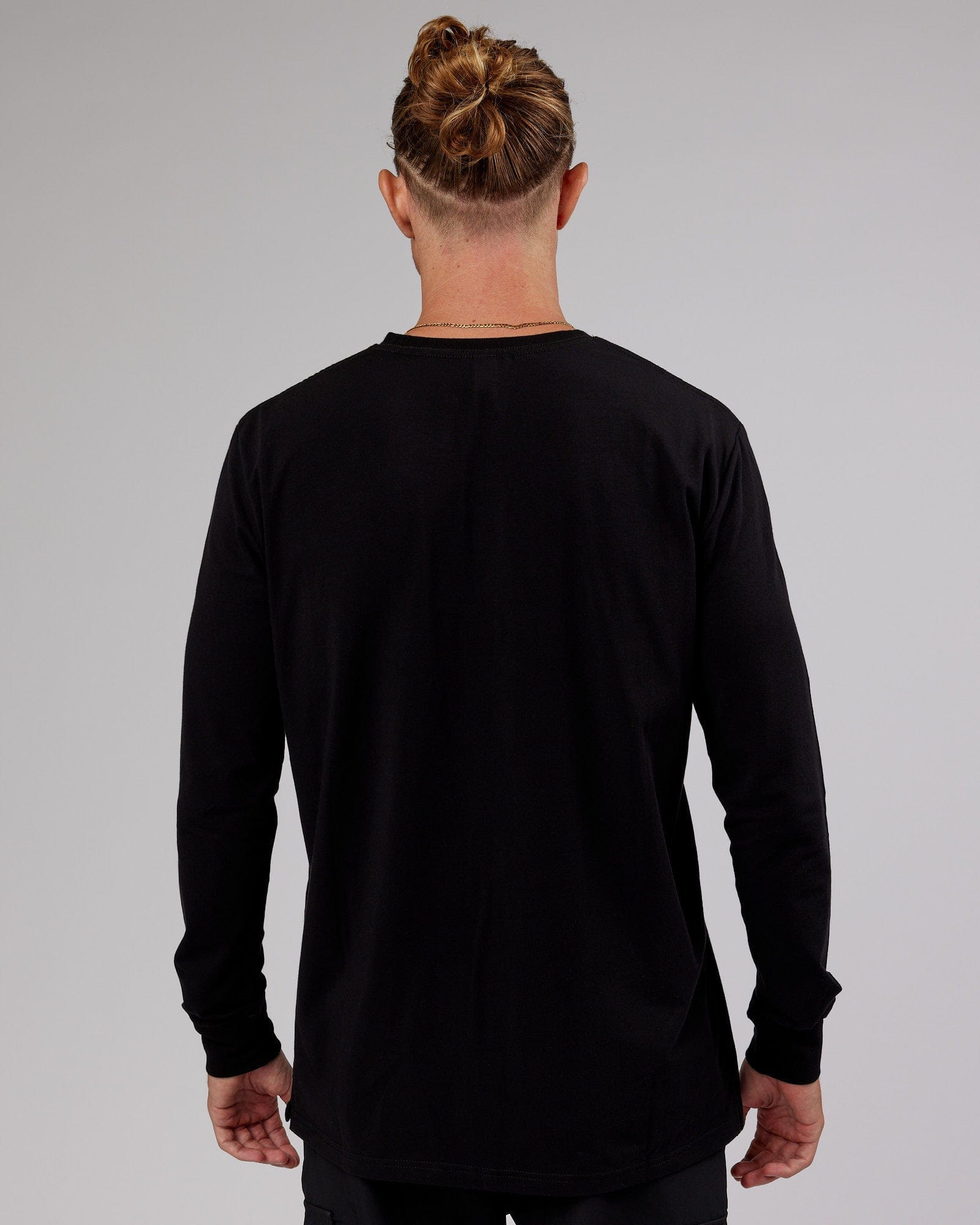 Model wearing Strength FLXCotton LS Tee - Black-Black