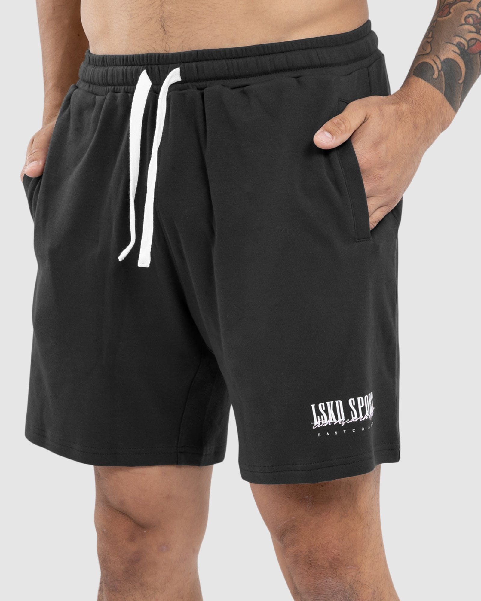 Model wearing Faculty Jersey Short - Vintage Black