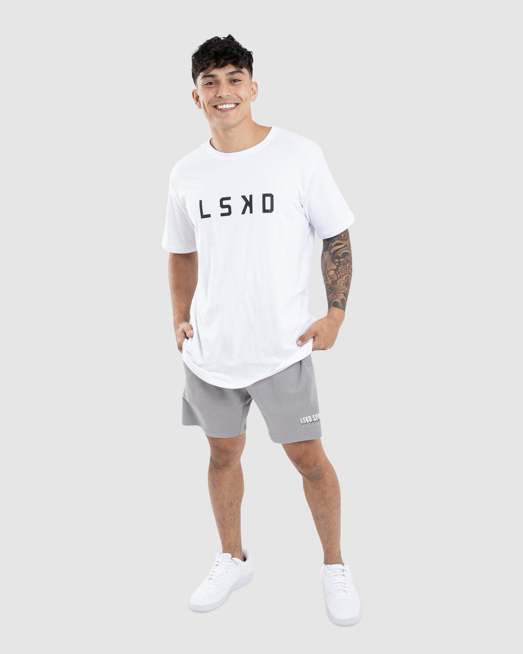 Model wearing Faculty Jersey Short - Alloy