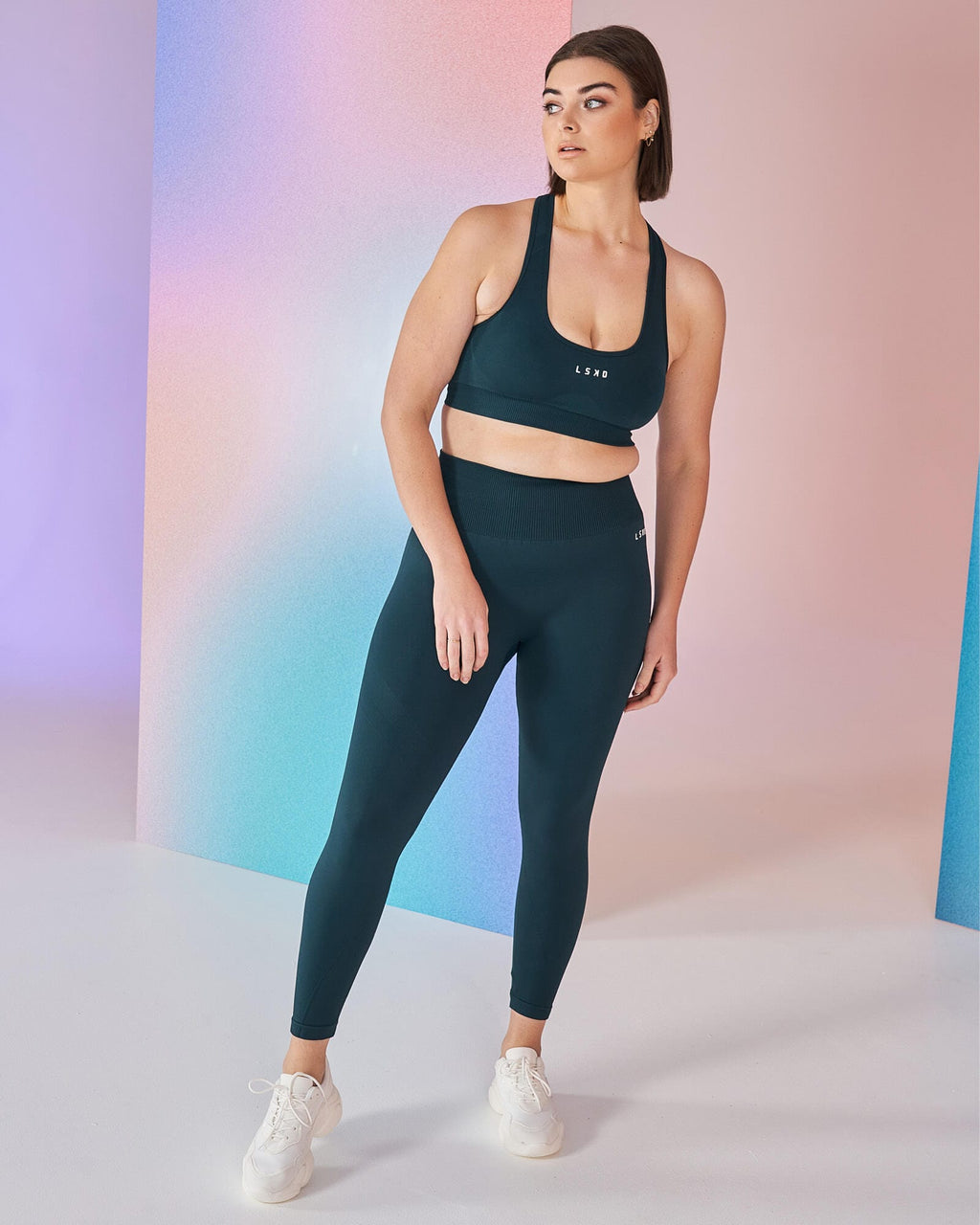 Model wearing Limitless Seamless Full Length Tight - Deep Teal