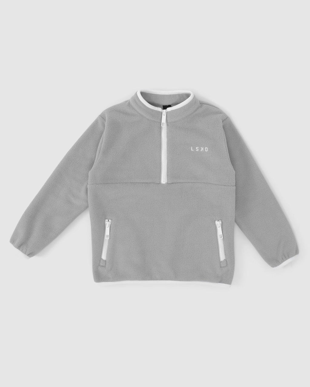 Model wearing Wanderer Crewneck (00-8) - Frost