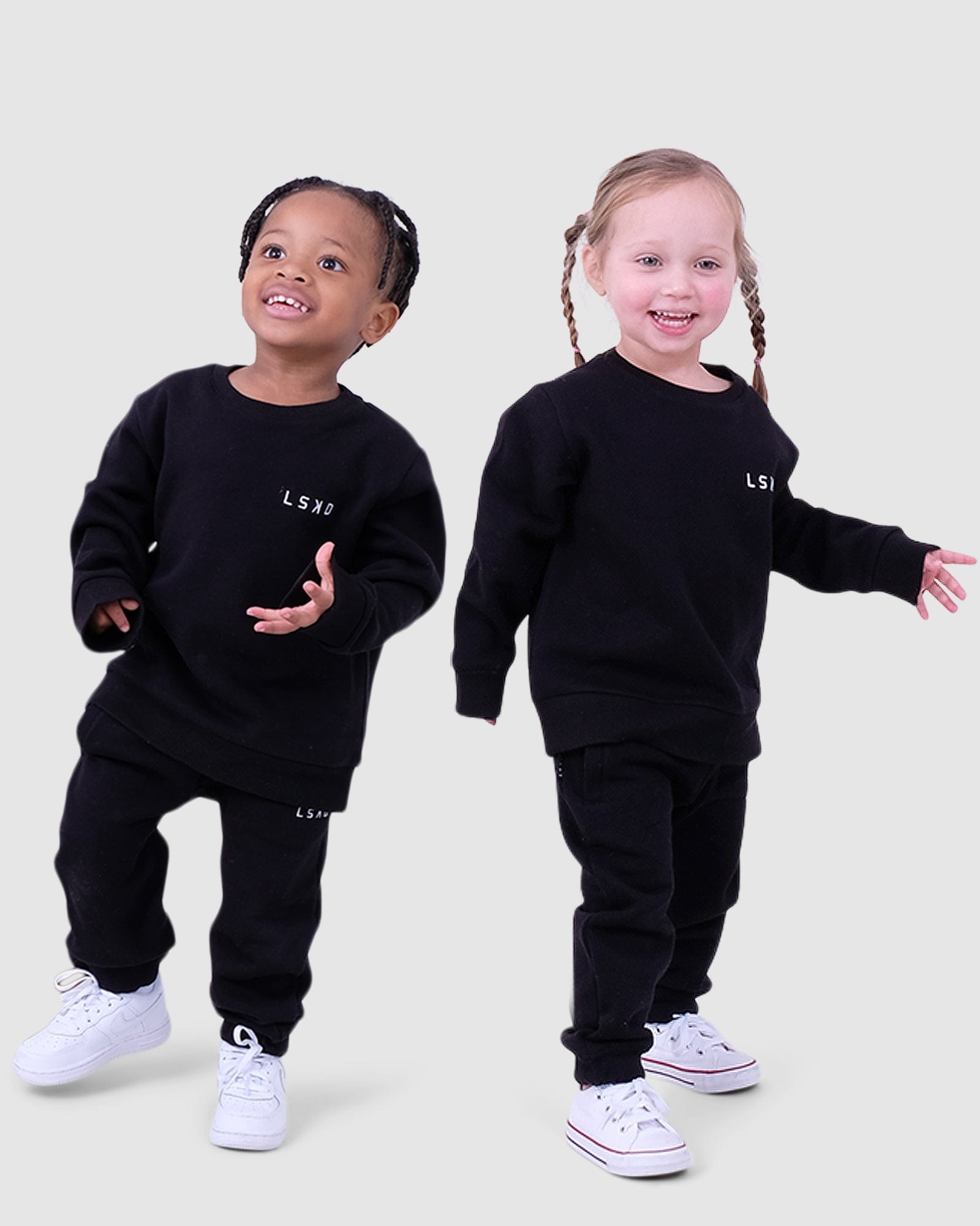 Model wearing Essential Crewneck (00-6) - Black