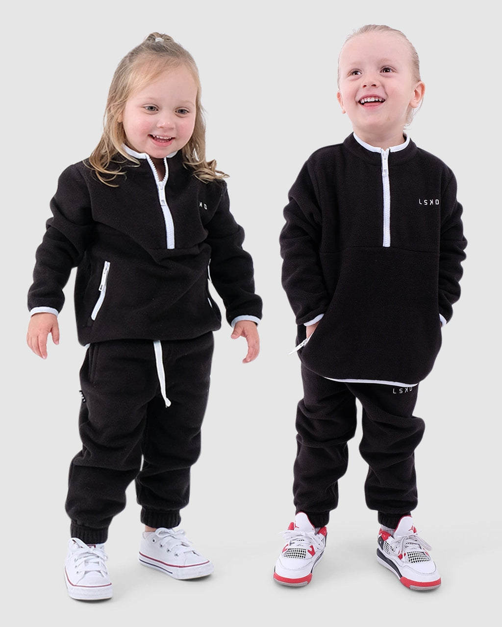 Model wearing Wanderer Crewneck (00-8) - Black