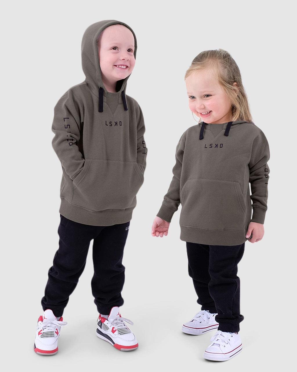 Model wearing Connivance Pullover (00-6) - Castlerock