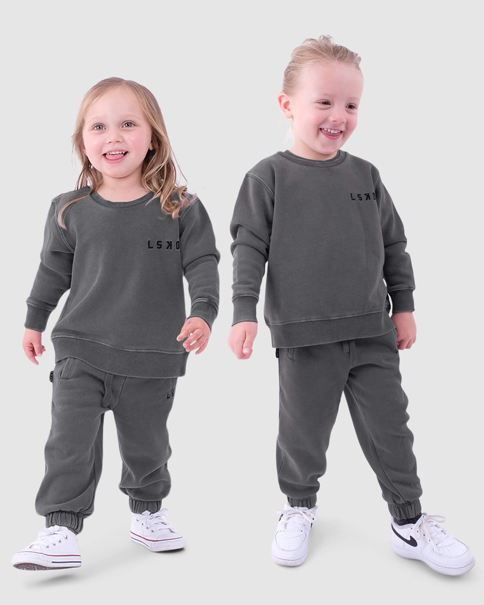 Model wearing Essential Crewneck (00-8) - Pilled Pigment Shade