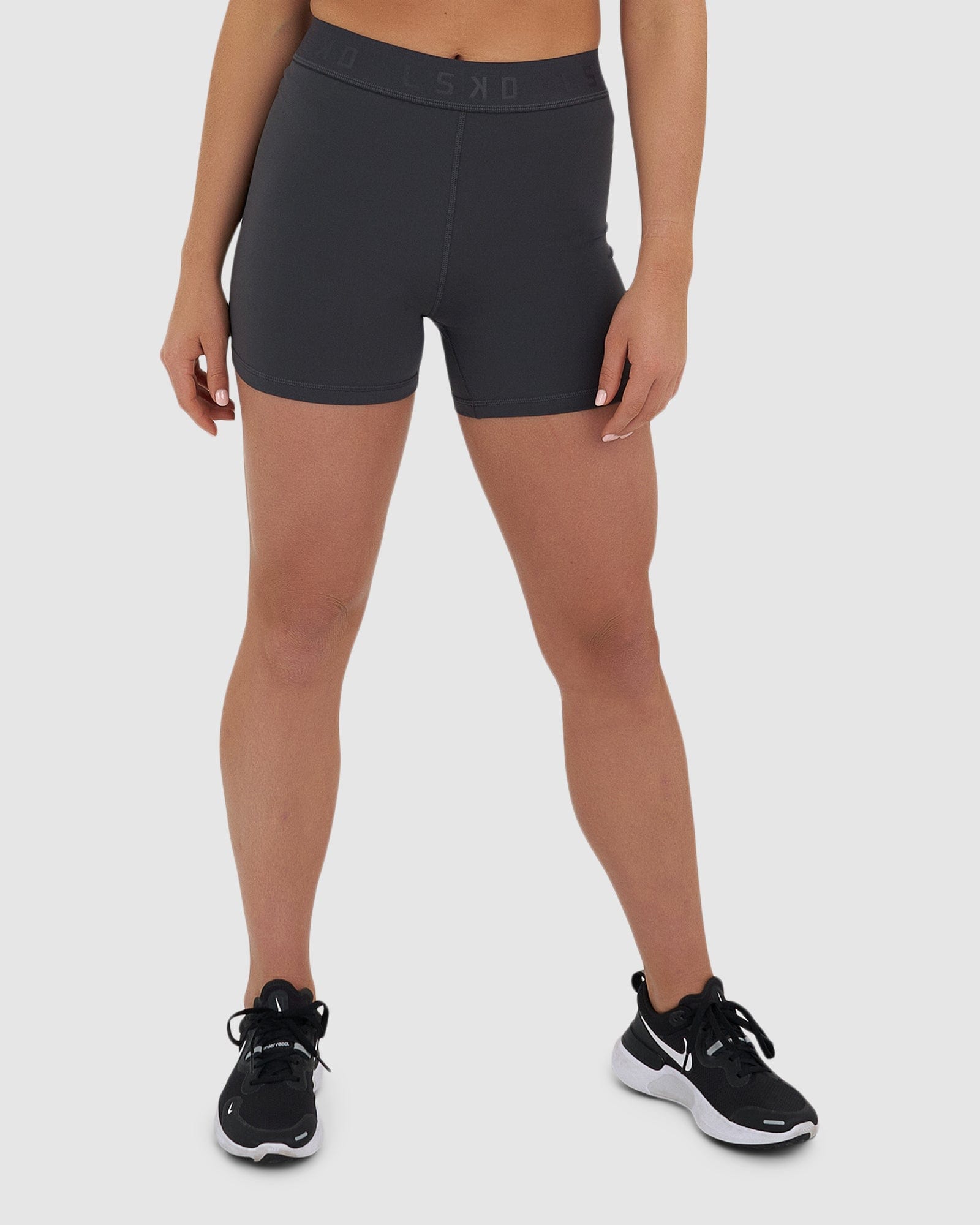 Model wearing Competition X-Short - Asphalt