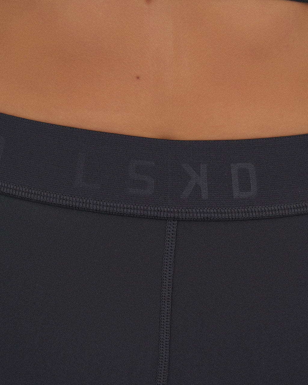 Model wearing Competition X-Short - Asphalt