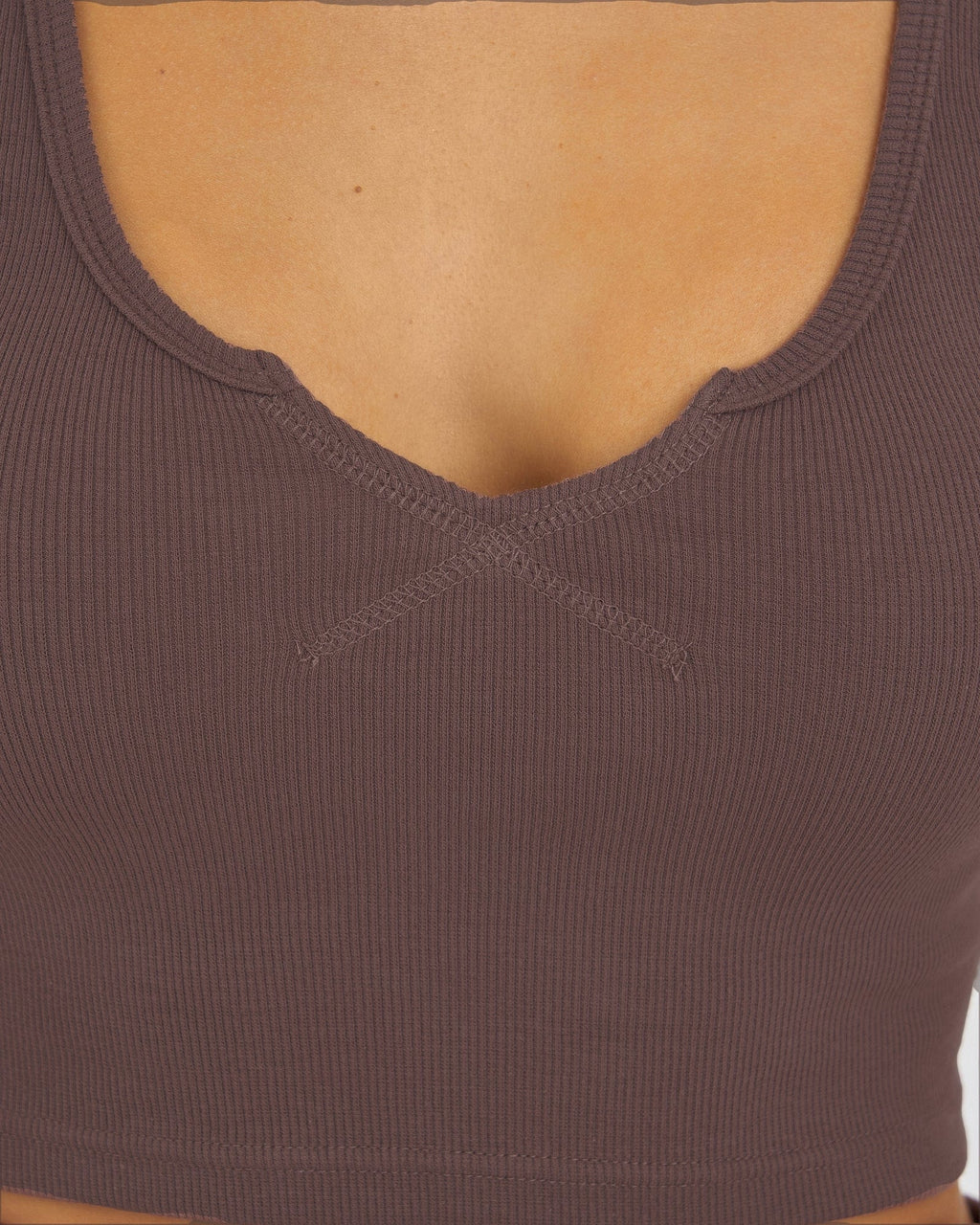 Model wearing Field Ribbed Tank - Peppercorn