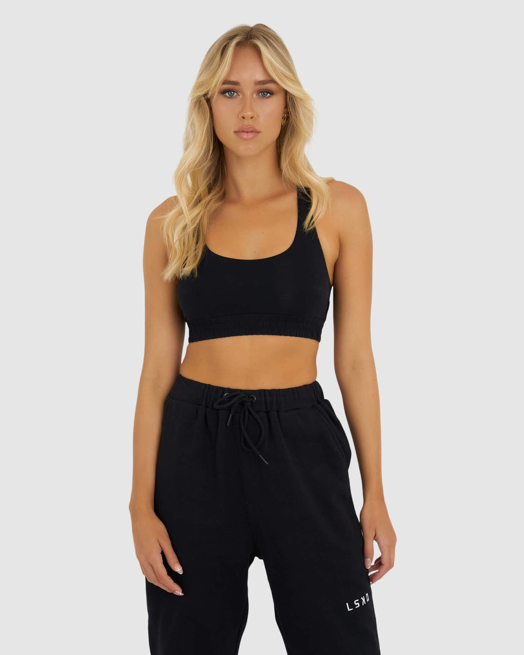 Model wearing Fast Crop - Black