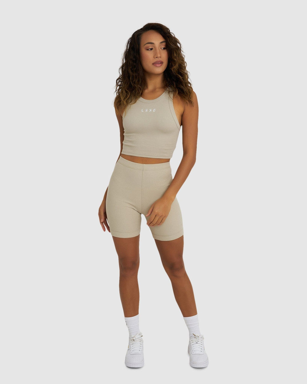 Model wearing Dymo Ribbed Short - Pussywillow