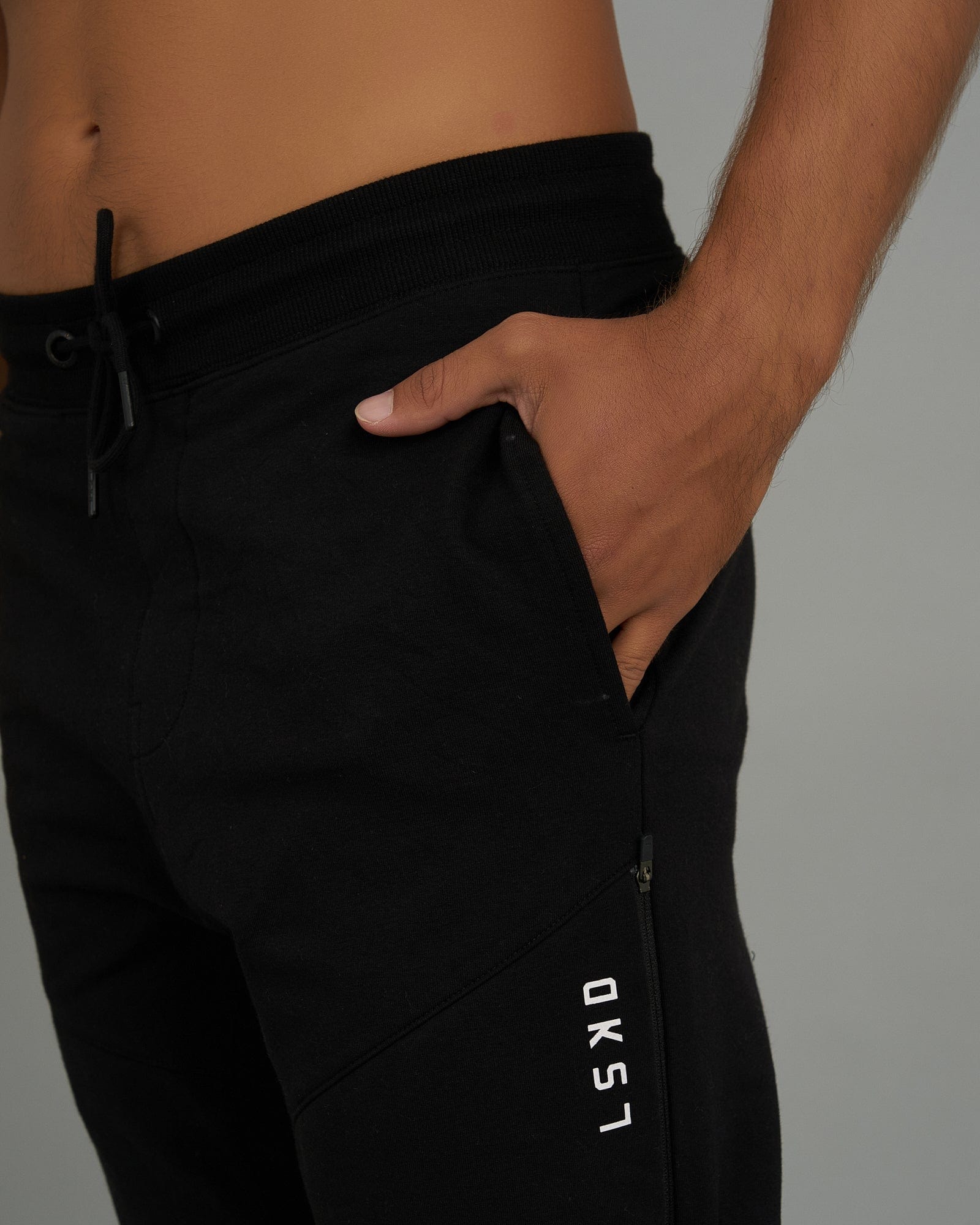 Model wearing Rep Jogger - Black