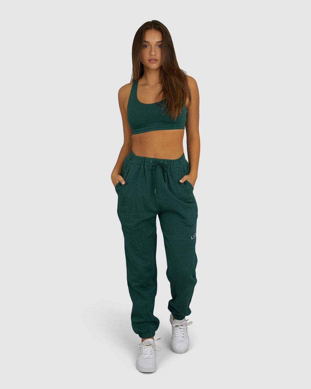 Model wearing Fast Crop - Deep Emerald