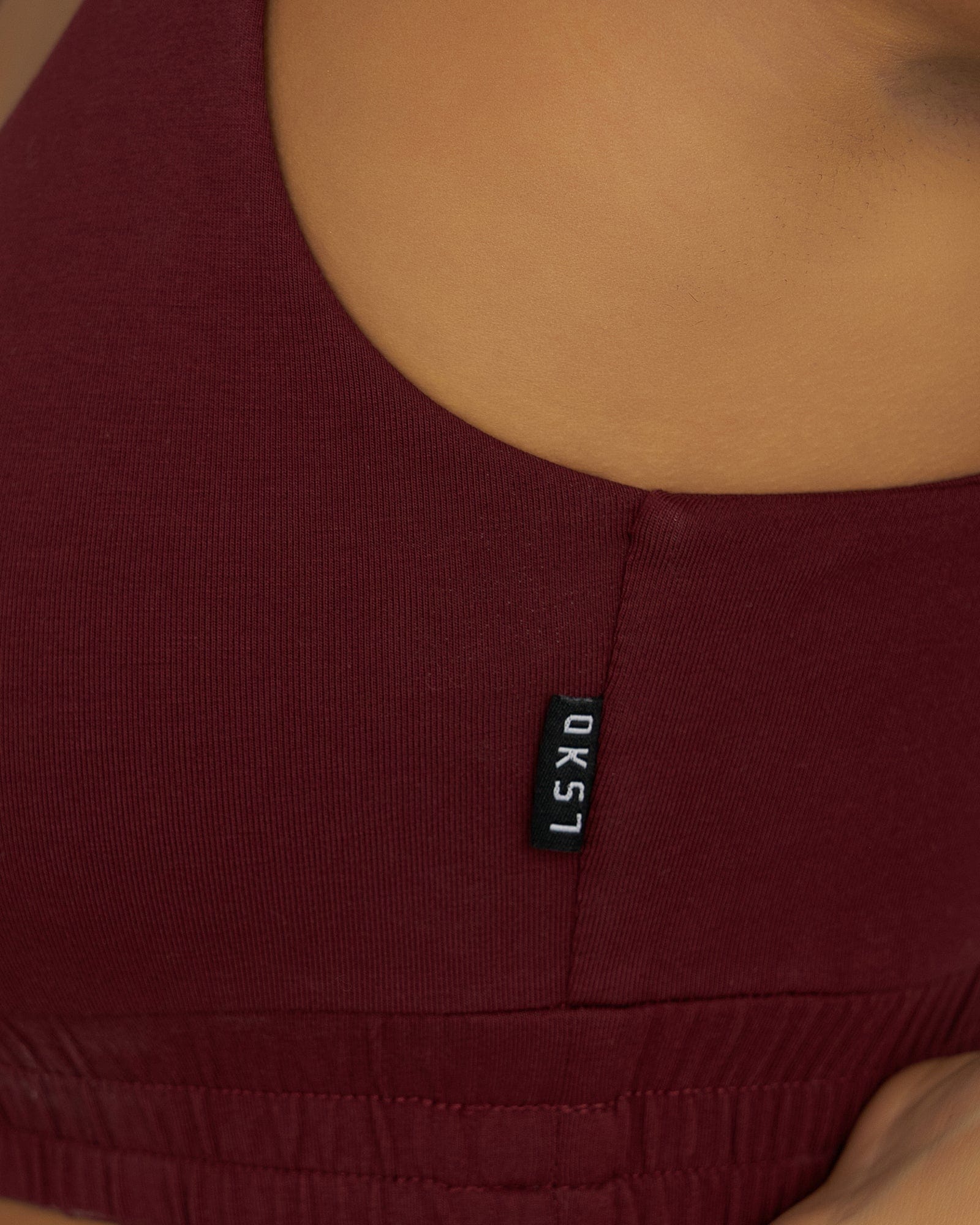 Model wearing Fast Crop - Pinot