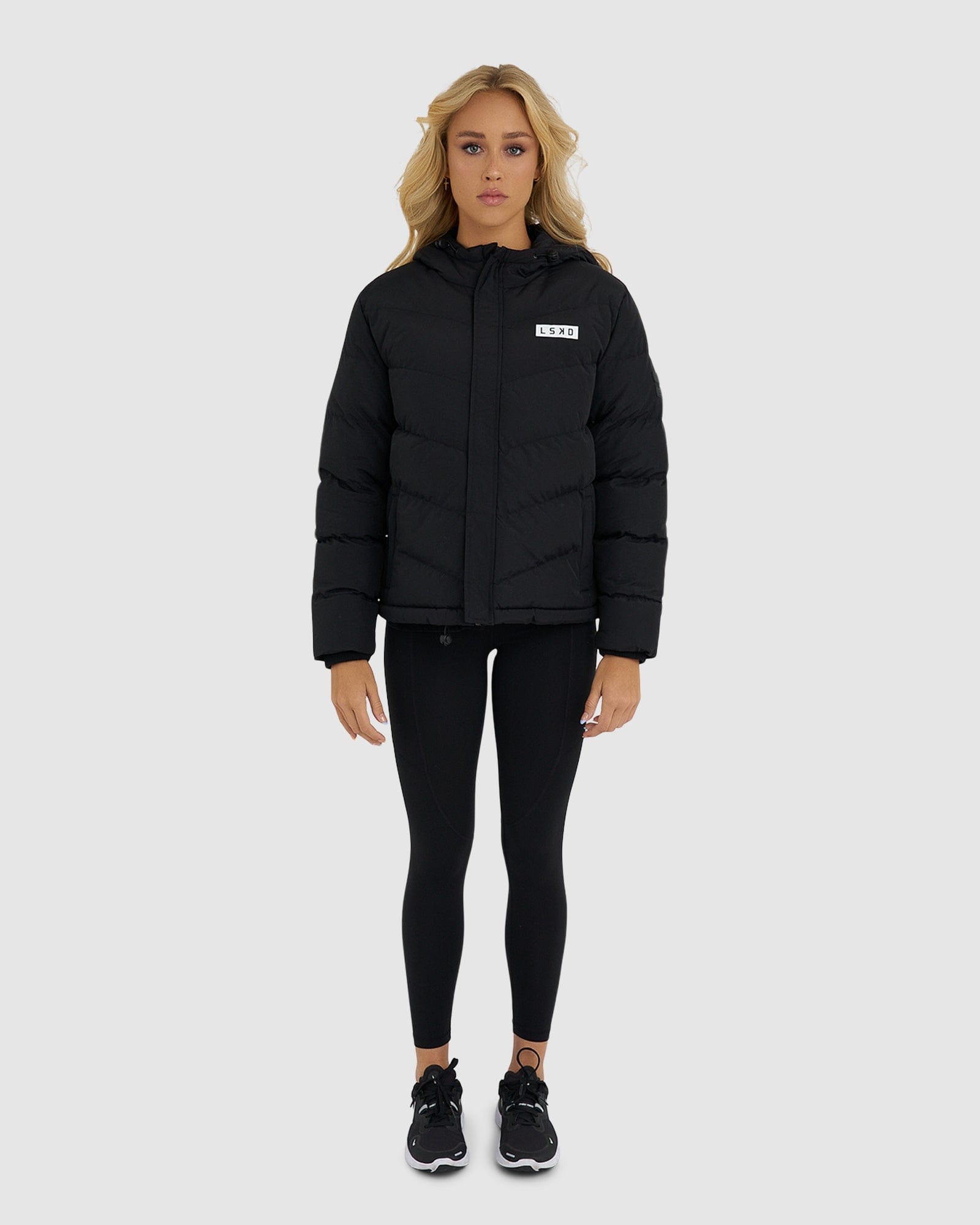 Model wearing Roasted Puffer Jacket 21 - Black