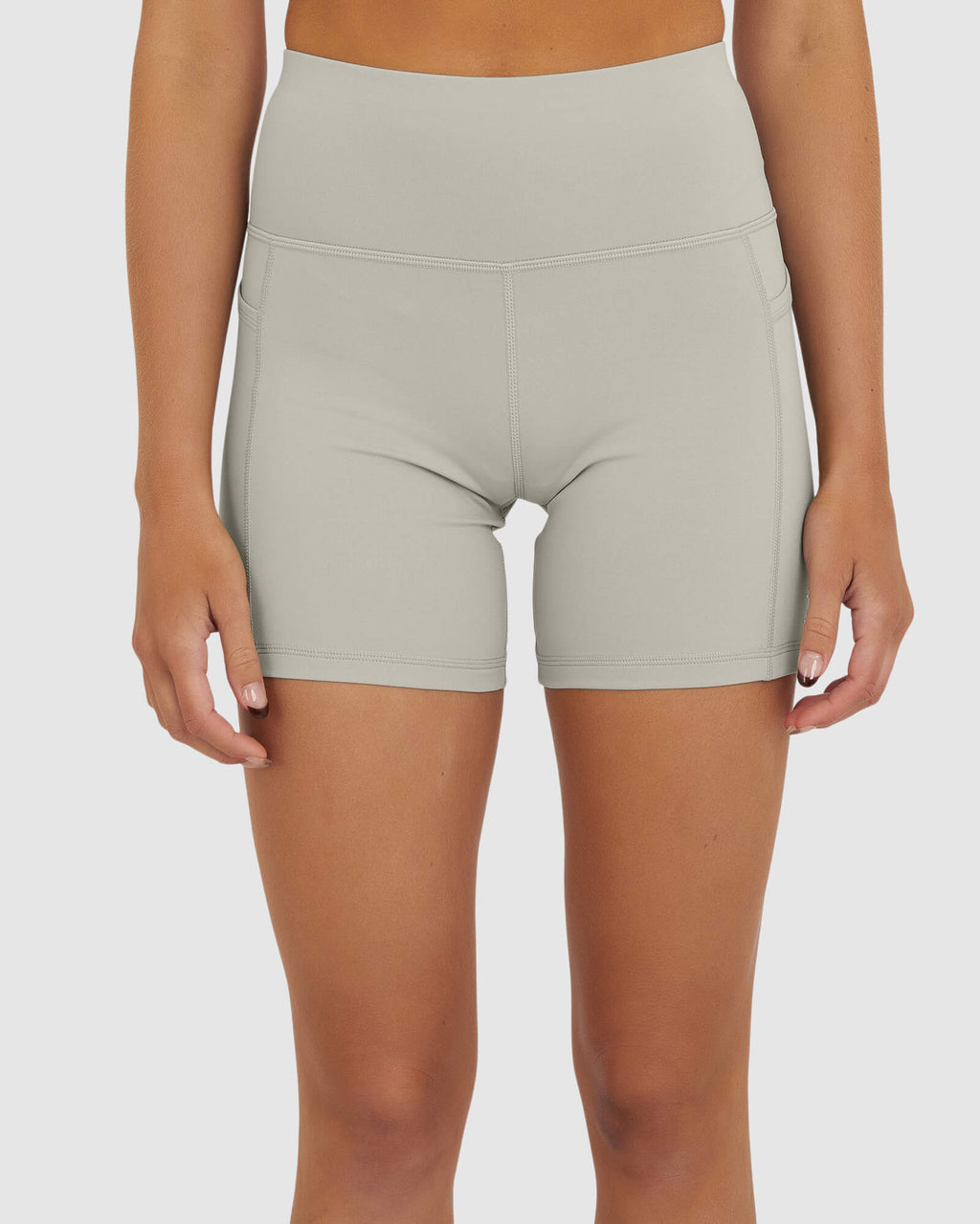 Model wearing Rep X-Short Tight Small Logo - Pussywillow