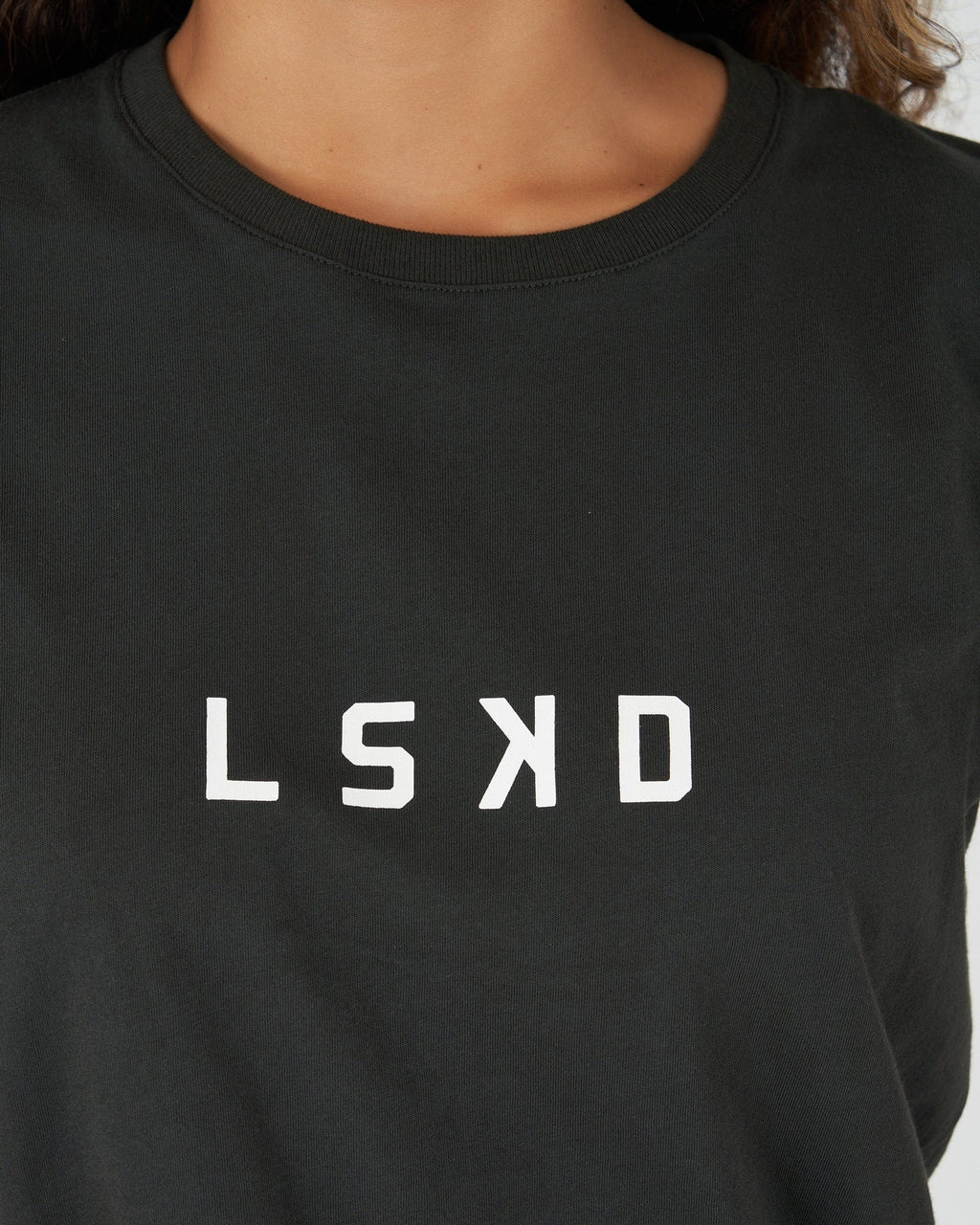 Model wearing Structure Tee - Pirate Black