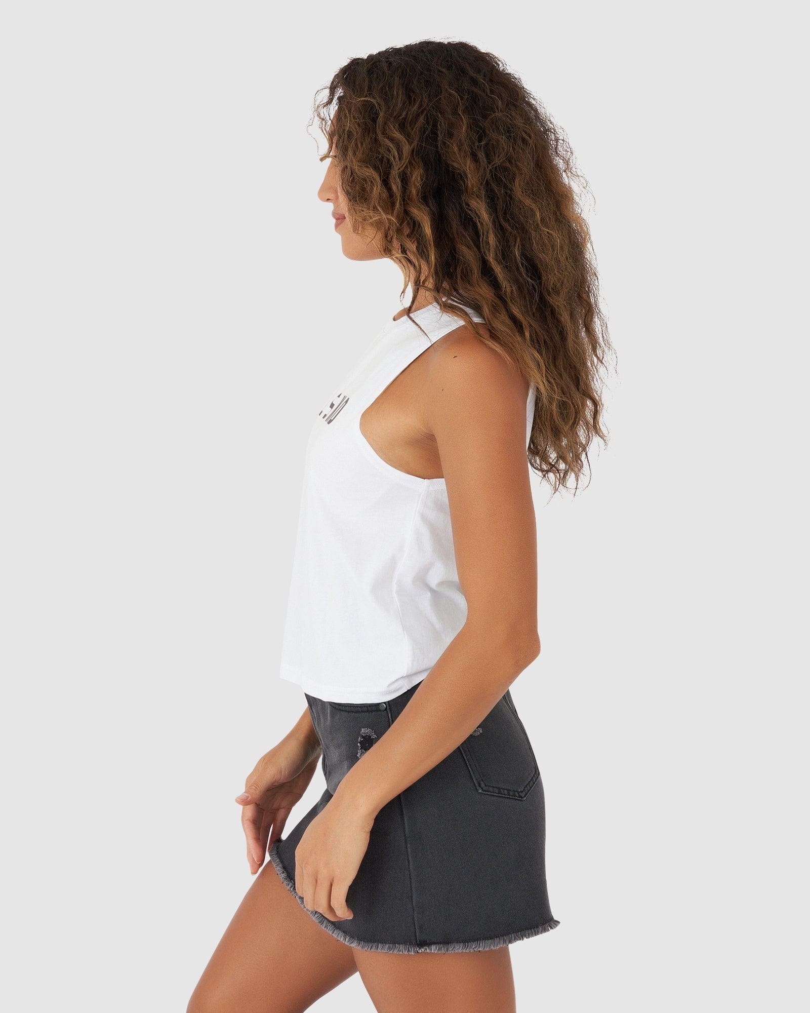 Model wearing Structure Tank - White-Peppercorn
