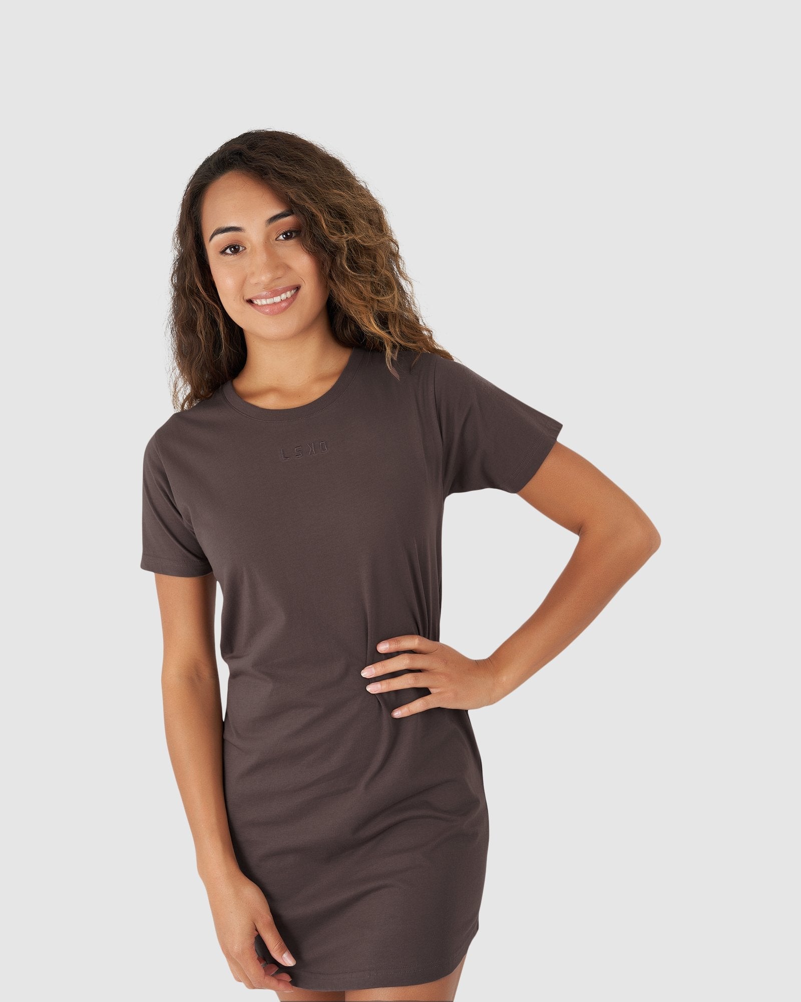 Model wearing Field Tee Dress - Peppercorn