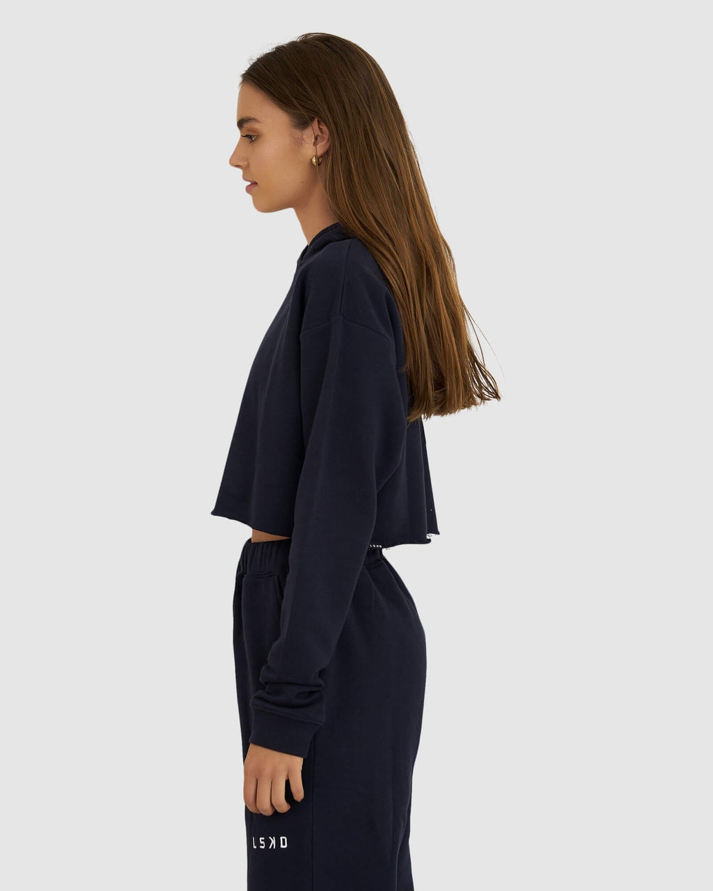 Model wearing Field Pullover - Navy