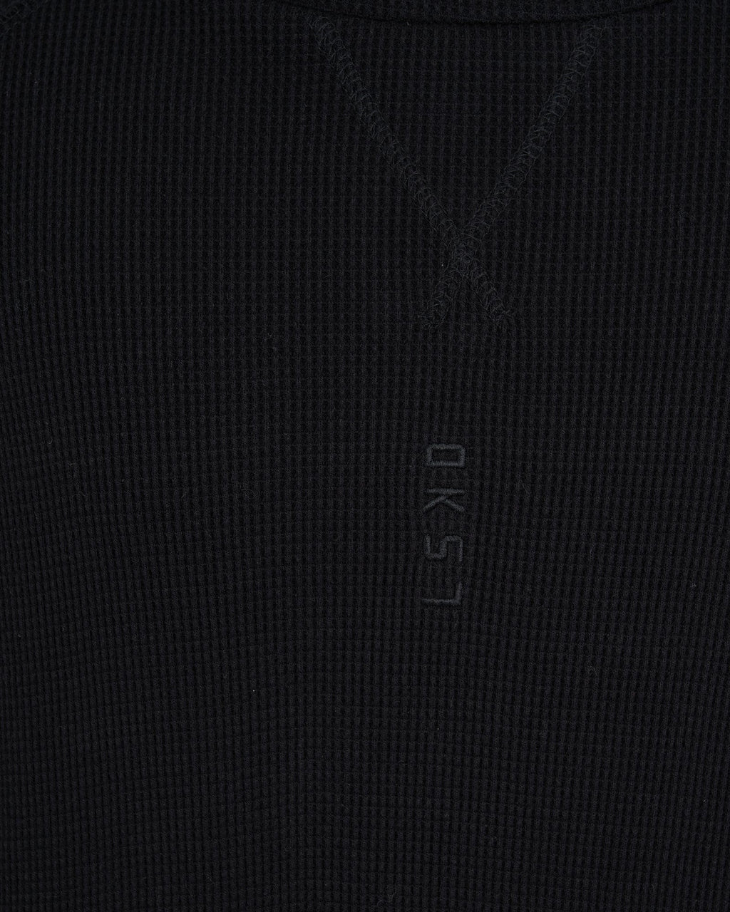 Model wearing 5am Waffle Hood - Black-Black